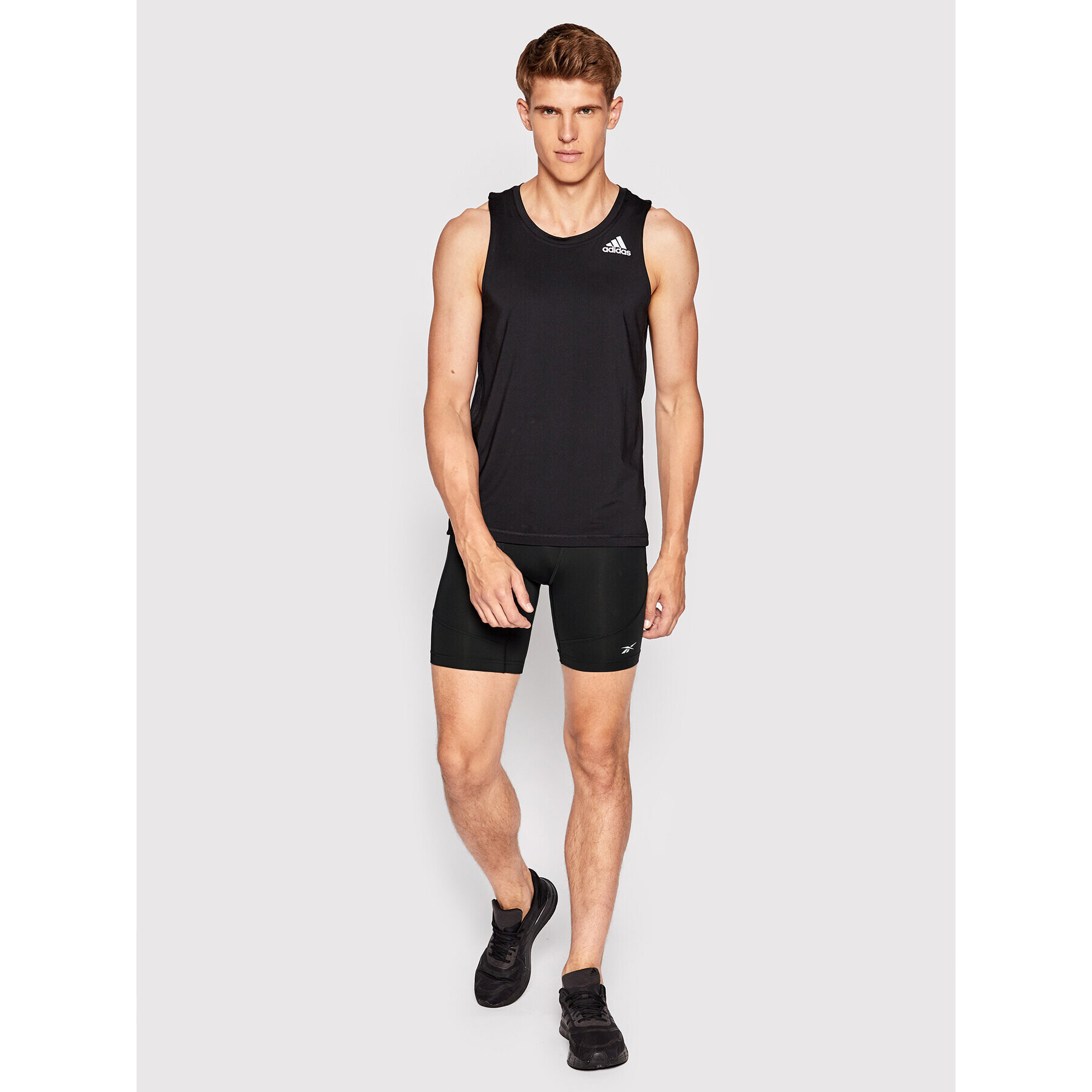 Reebok Спортни шорти Compression HG6380 Черен Slim Fit - Pepit.bg