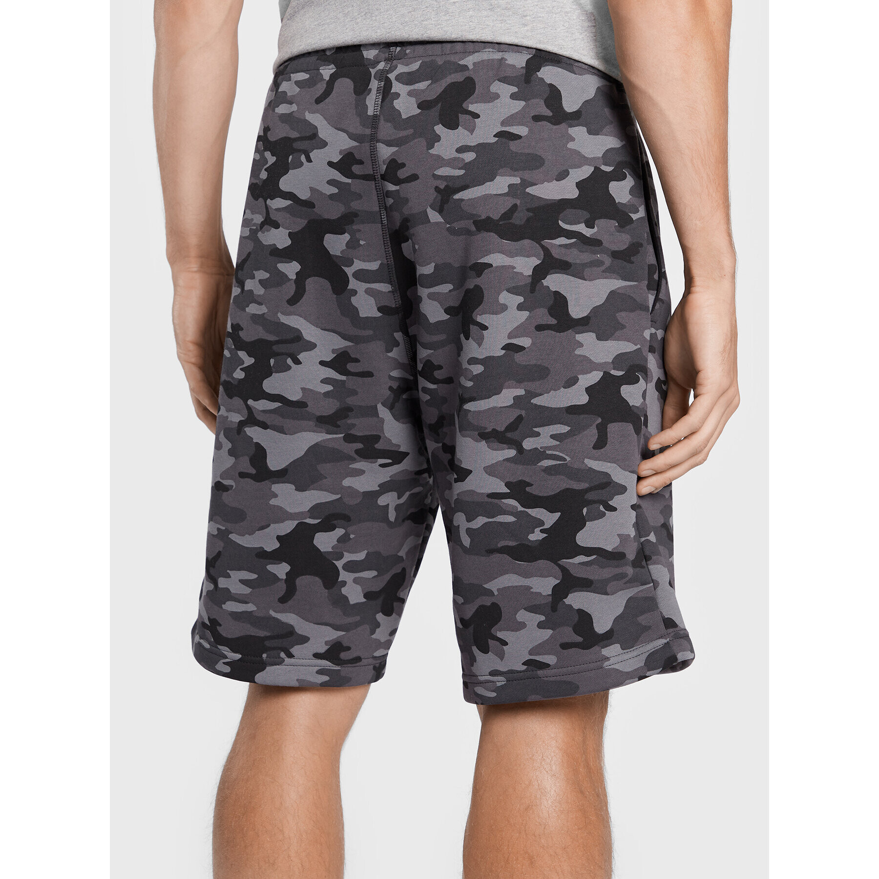 Reebok Спортни шорти Identity Camo HM7255 Сив Classic Fit - Pepit.bg