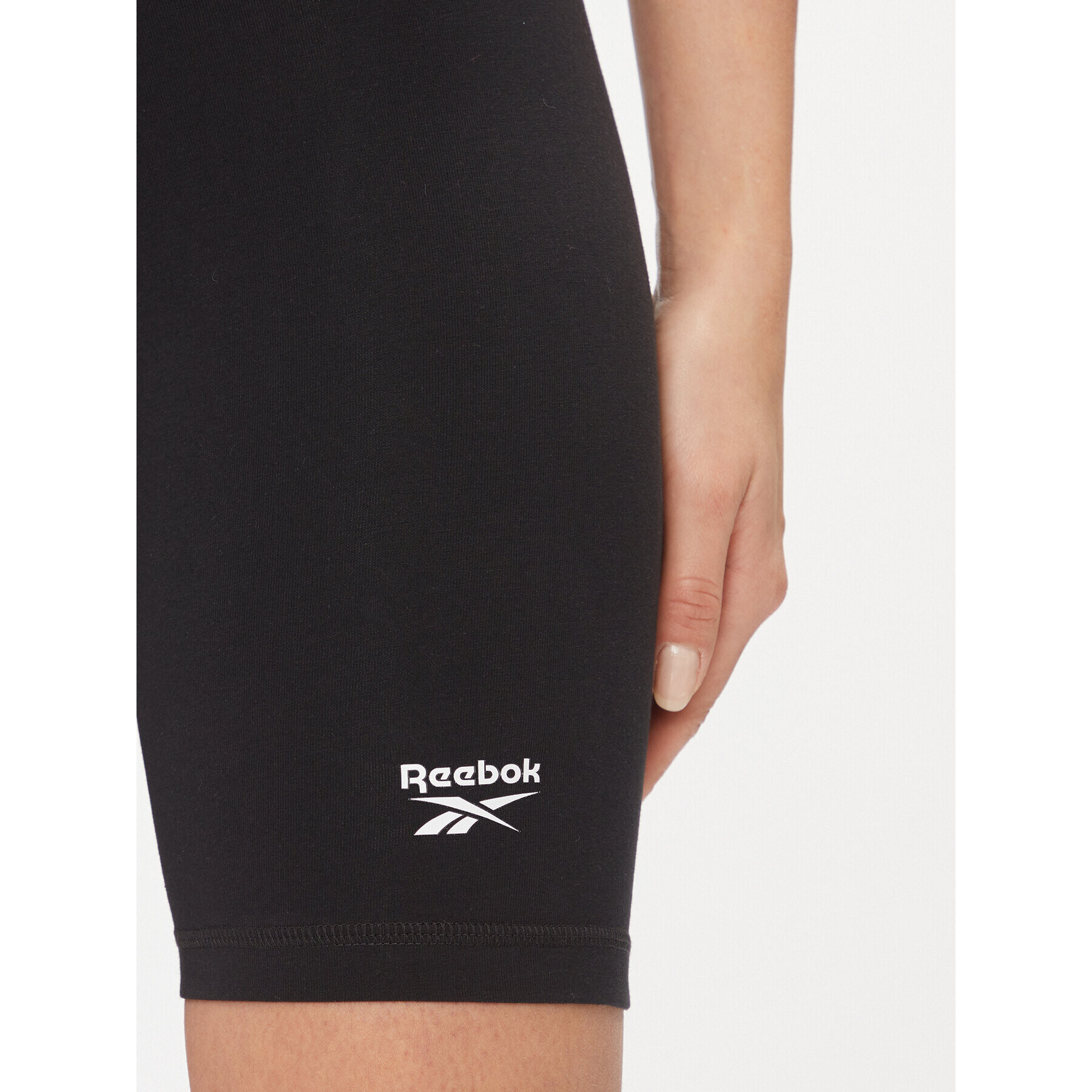 Reebok Спортни шорти IM4076 Черен - Pepit.bg