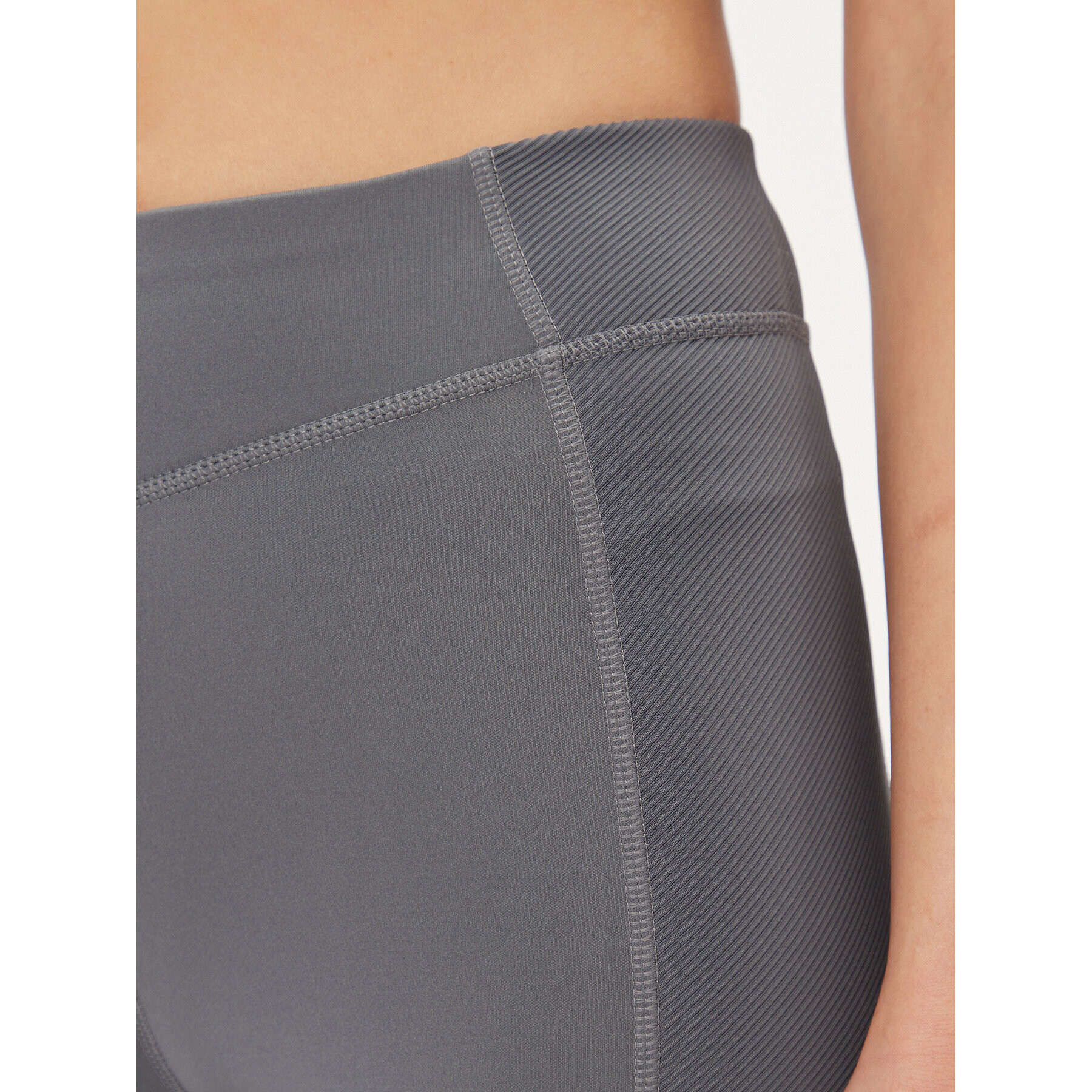 Reebok Спортни шорти Yoga Performance IM4040 Сив Tight Fit - Pepit.bg