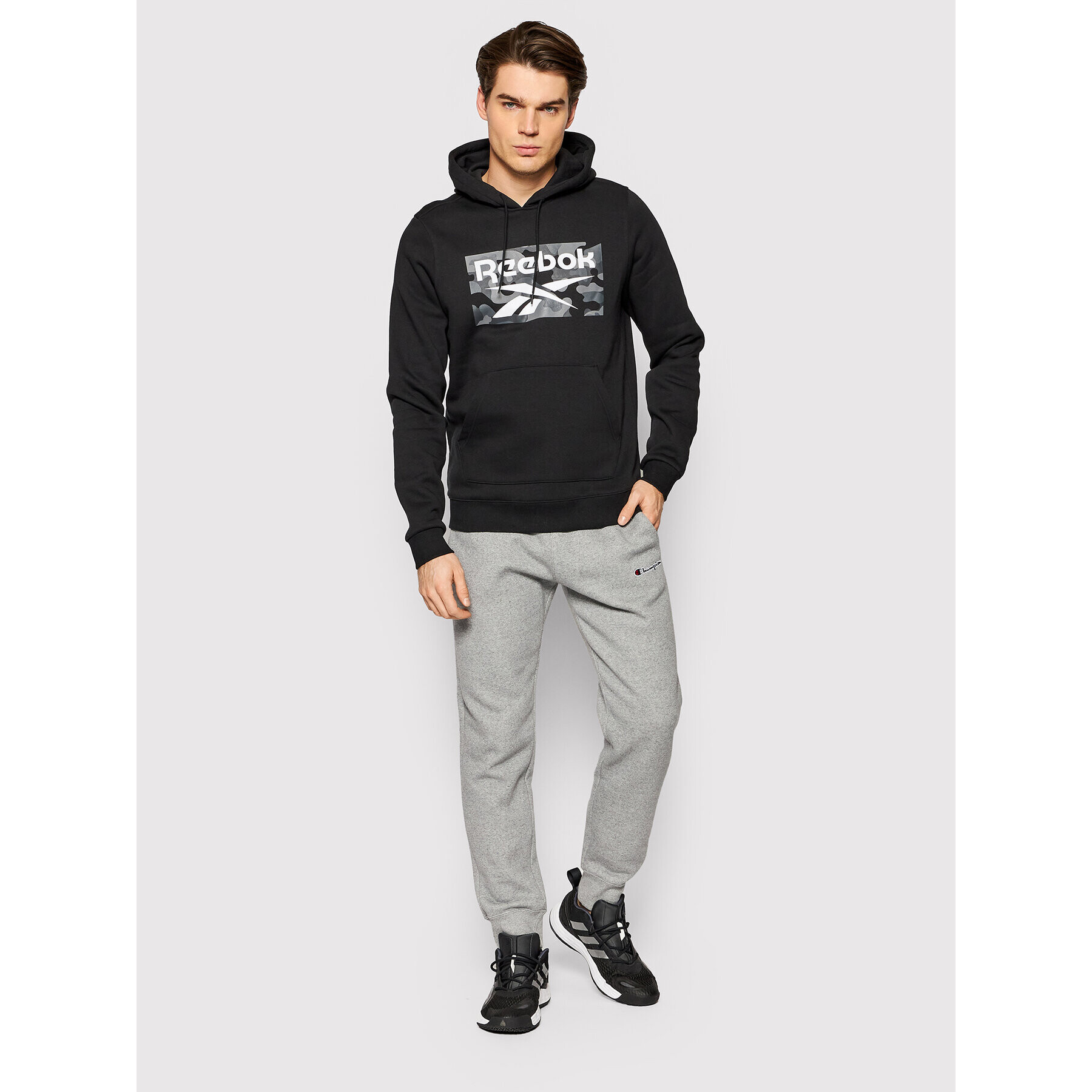 Reebok Суитшърт Camo HA6315 Черен Classic Fit - Pepit.bg