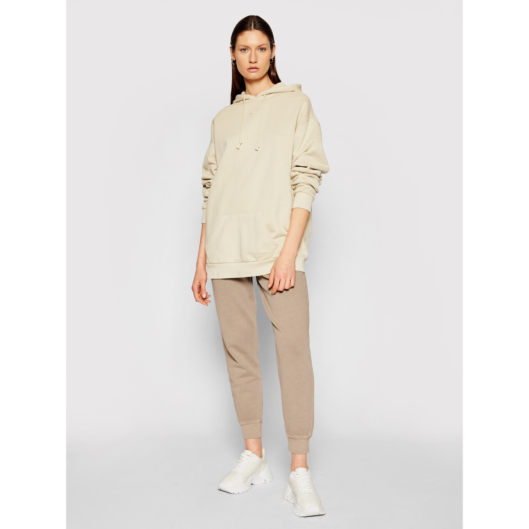 Reebok Суитшърт Classics Natural Dye GN4924 Бежов Oversized - Pepit.bg