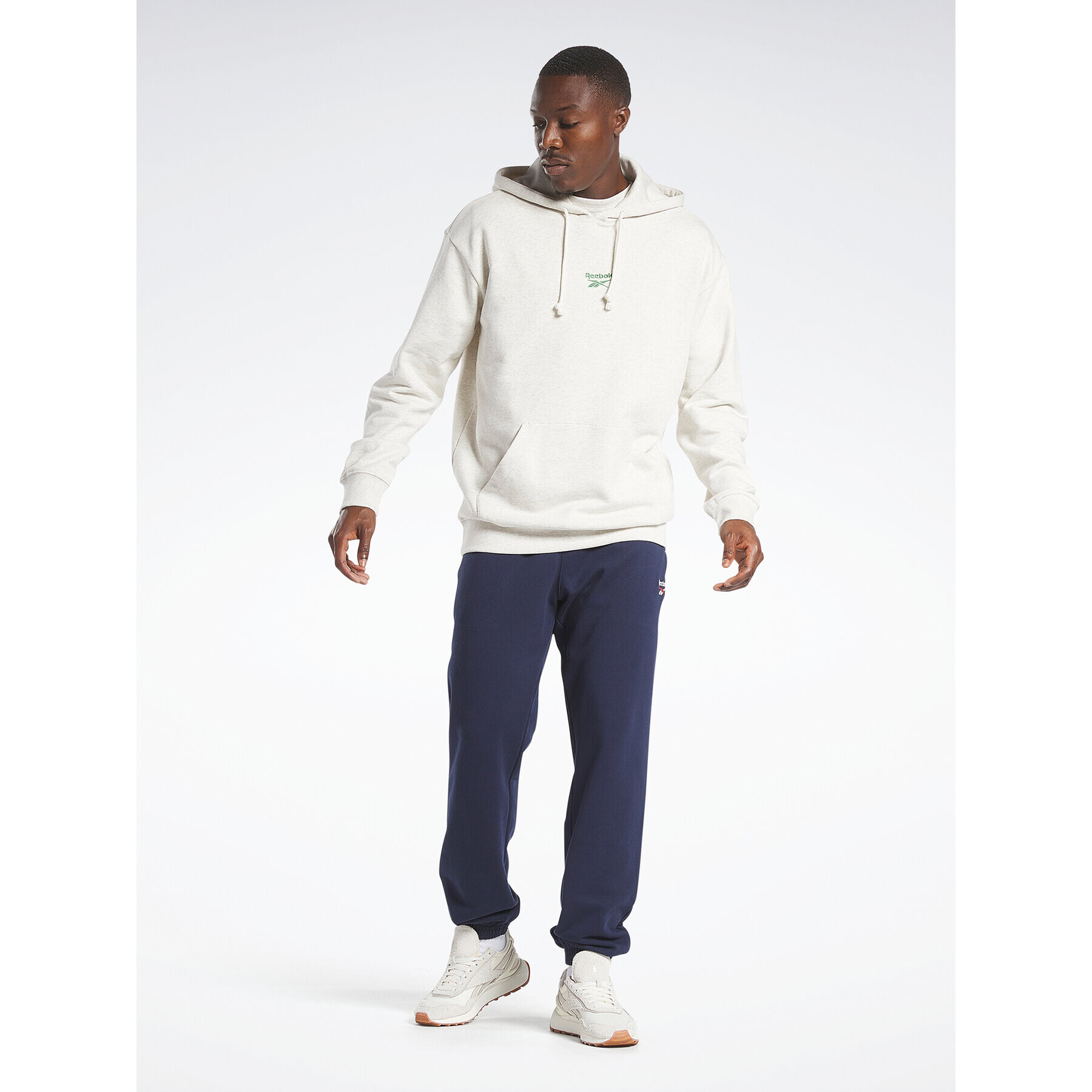 Reebok Суитшърт Classics Small Vector Hoodie HS7152 Сив - Pepit.bg
