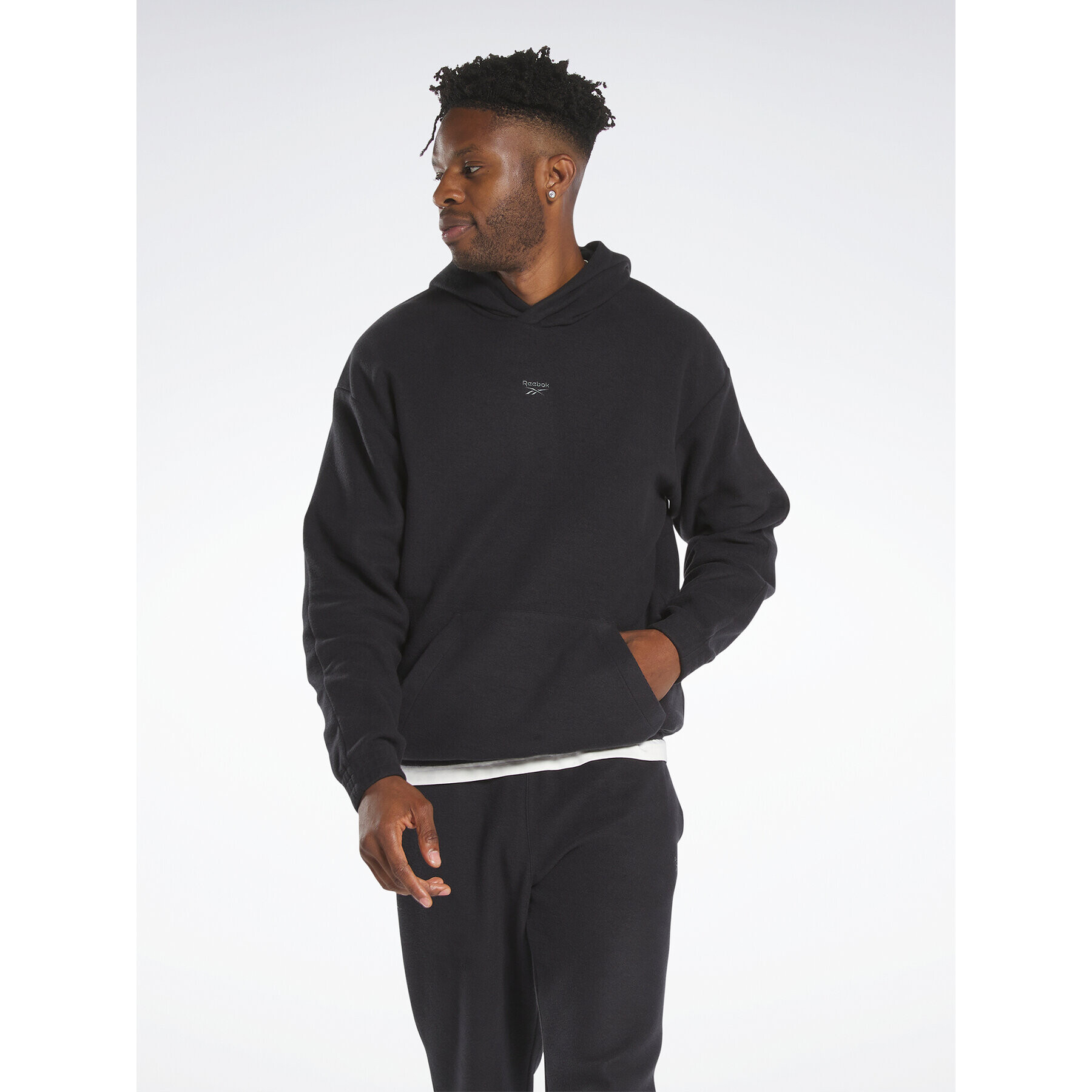 Reebok Суитшърт Classics Wardrobe Essentials Hoodie HS9137 Черен - Pepit.bg