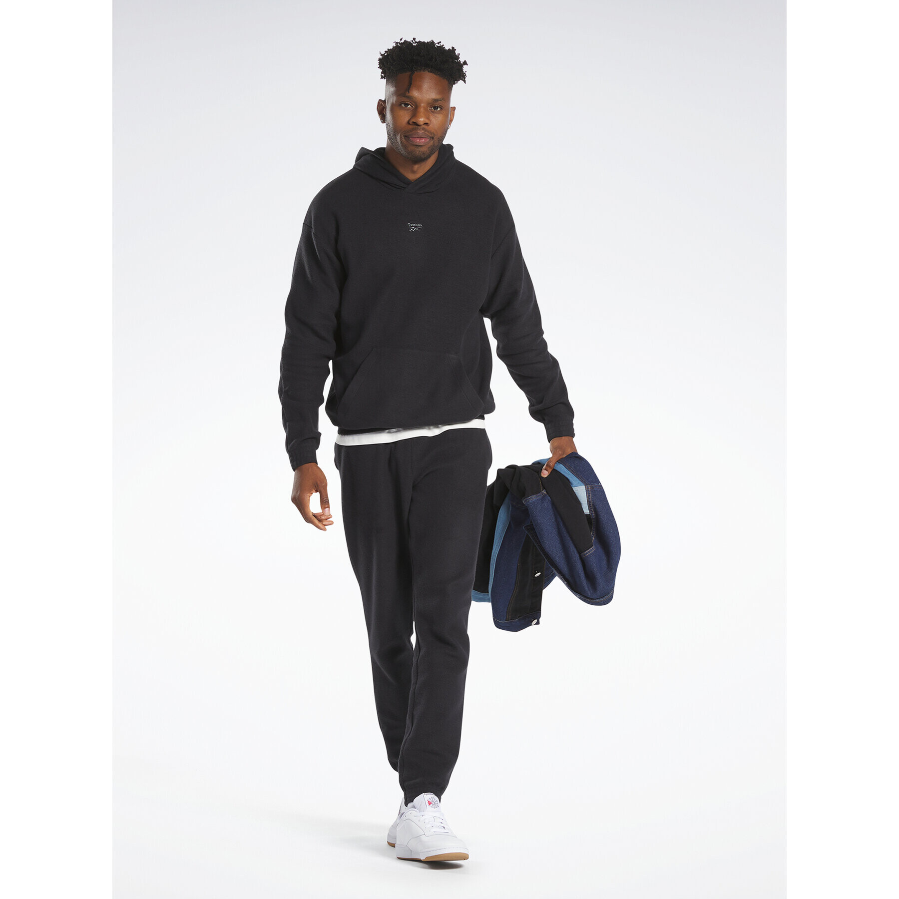 Reebok Суитшърт Classics Wardrobe Essentials Hoodie HS9137 Черен - Pepit.bg