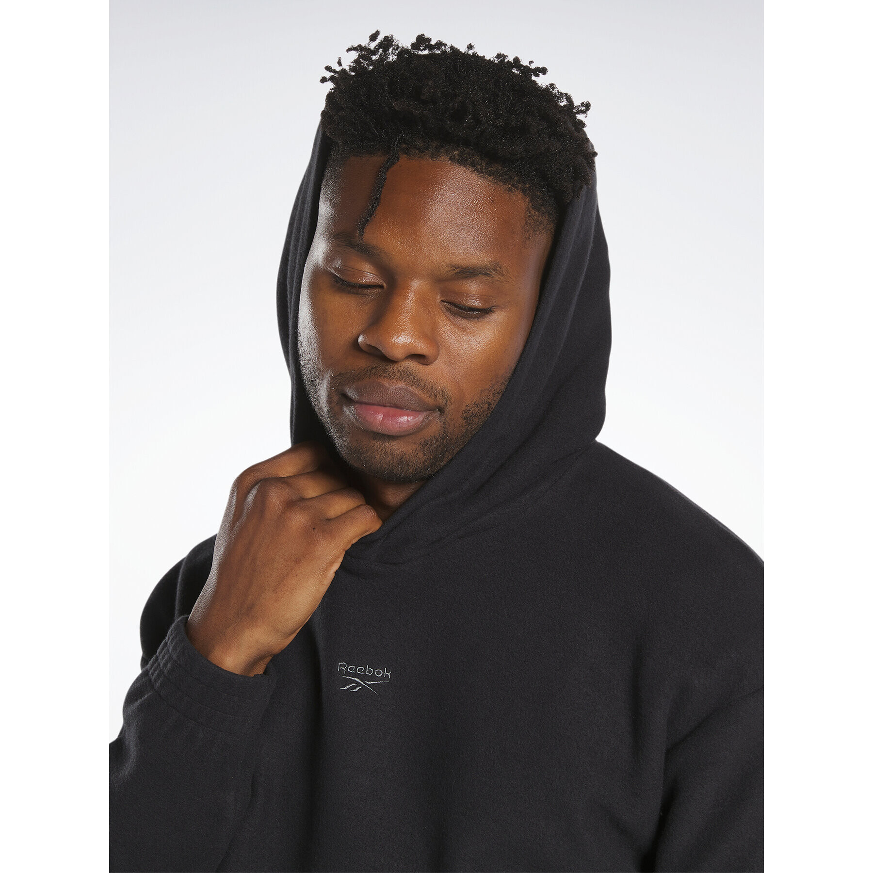 Reebok Суитшърт Classics Wardrobe Essentials Hoodie HS9137 Черен - Pepit.bg