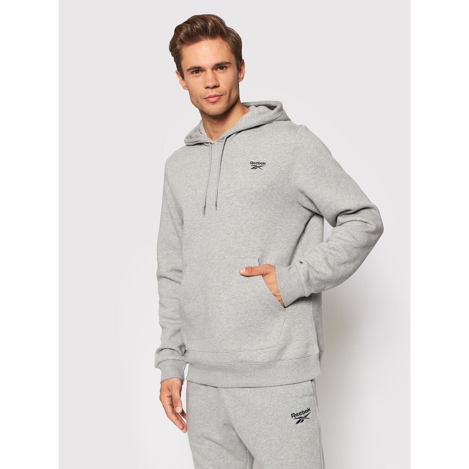 Reebok Суитшърт Identity GT5790 Сив Regular Fit - Pepit.bg