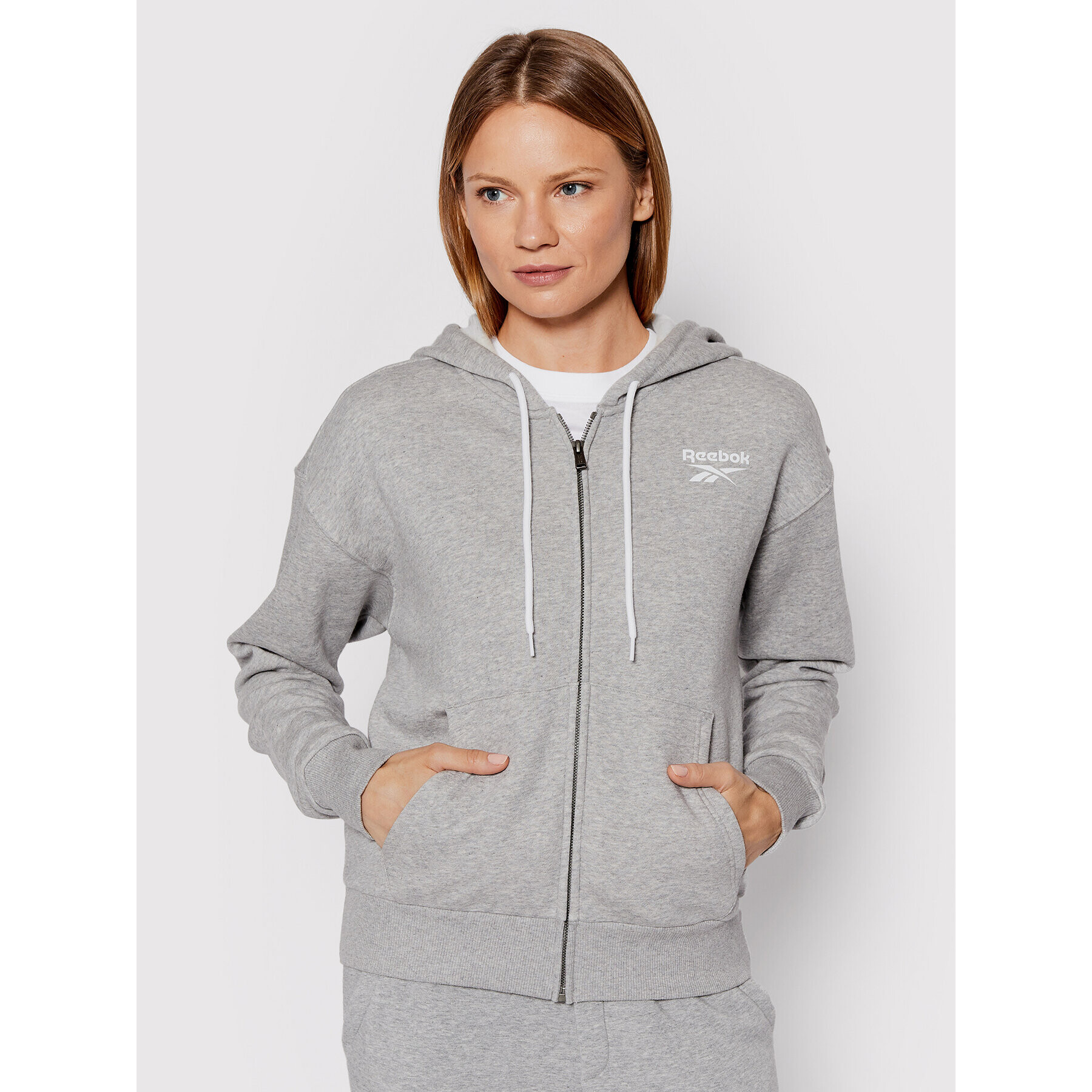 Reebok Суитшърт Identity HT5872 Сив Slim Fit - Pepit.bg