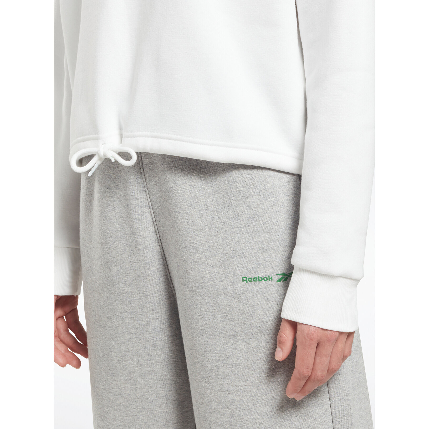 Reebok Суитшърт Identity HT6269 Бял Relaxed Fit - Pepit.bg