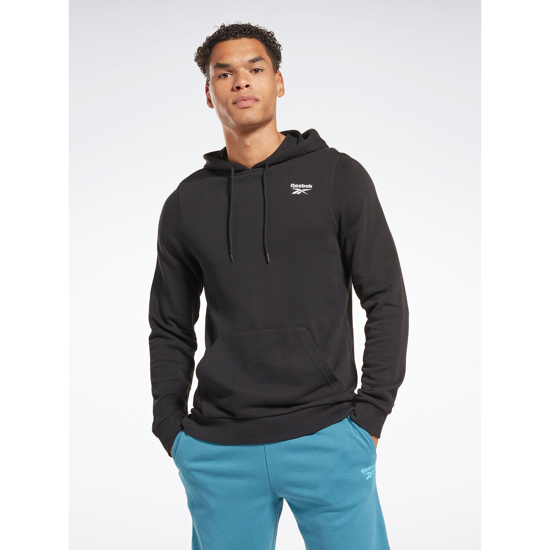 Reebok Суитшърт Identity Logo HA9273 Черен Regular Fit - Pepit.bg