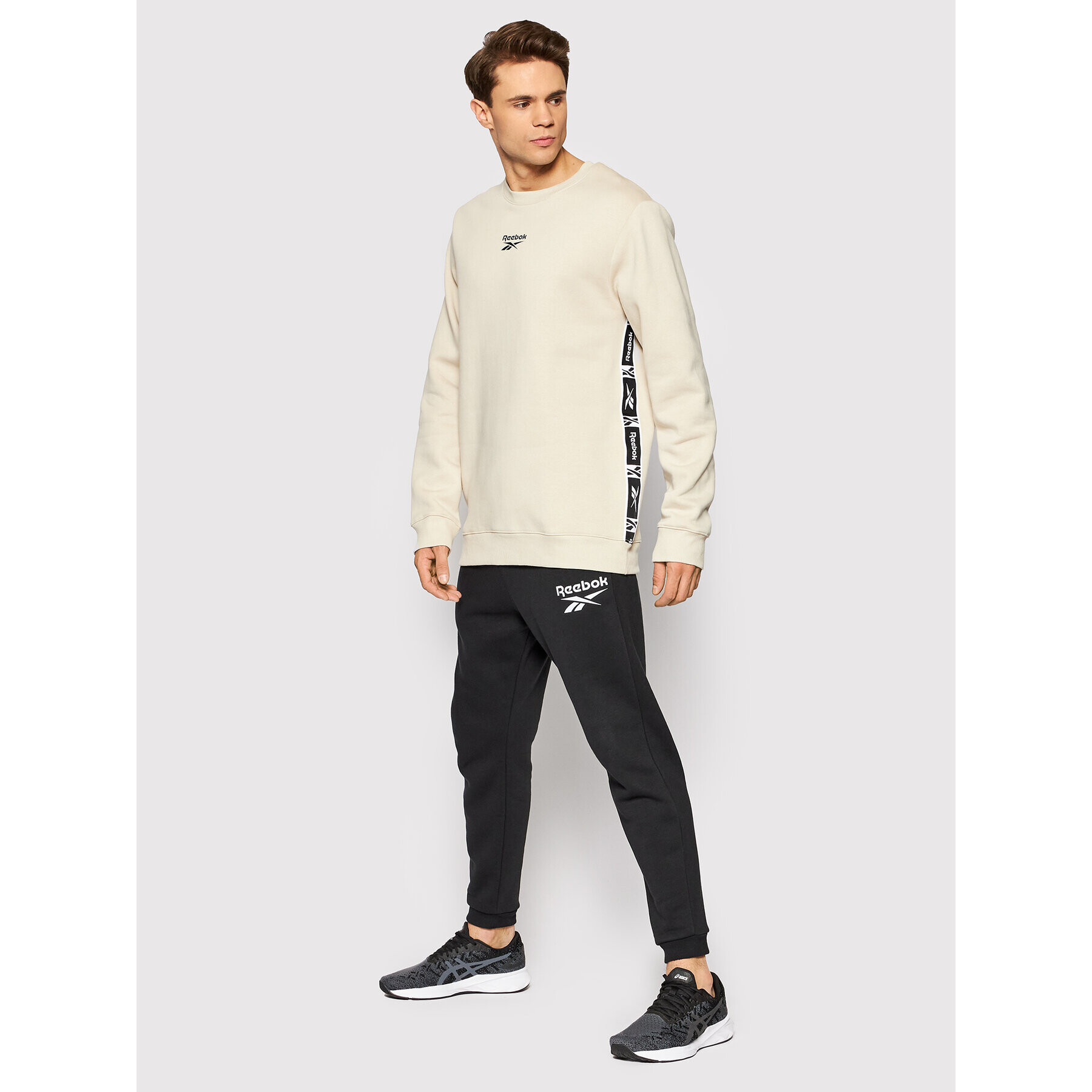 Reebok Суитшърт Identity Tape HB2153 Бежов Regular Fit - Pepit.bg