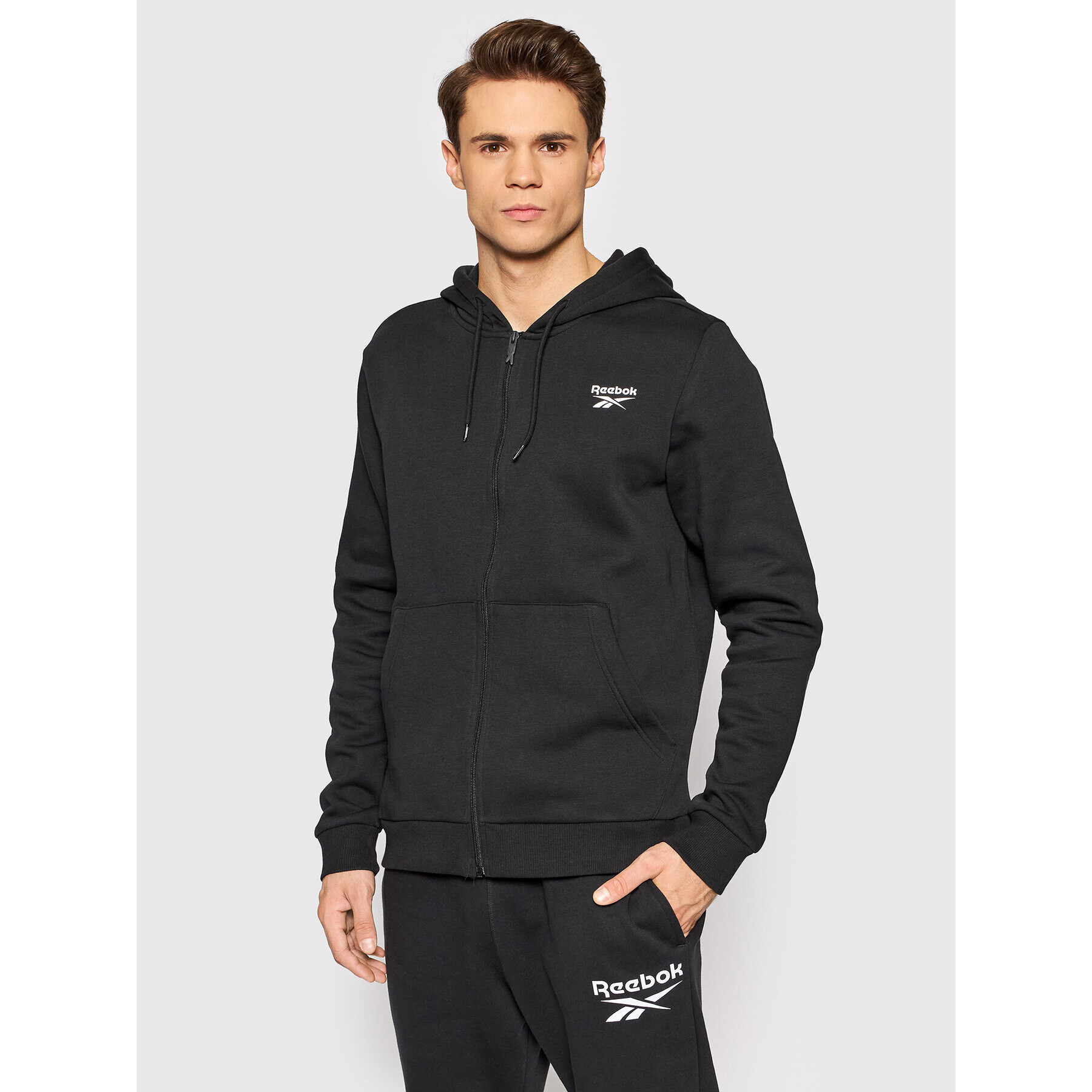 Reebok Суитшърт Left Chest Logo Full HG4450 Черен Regular Fit - Pepit.bg