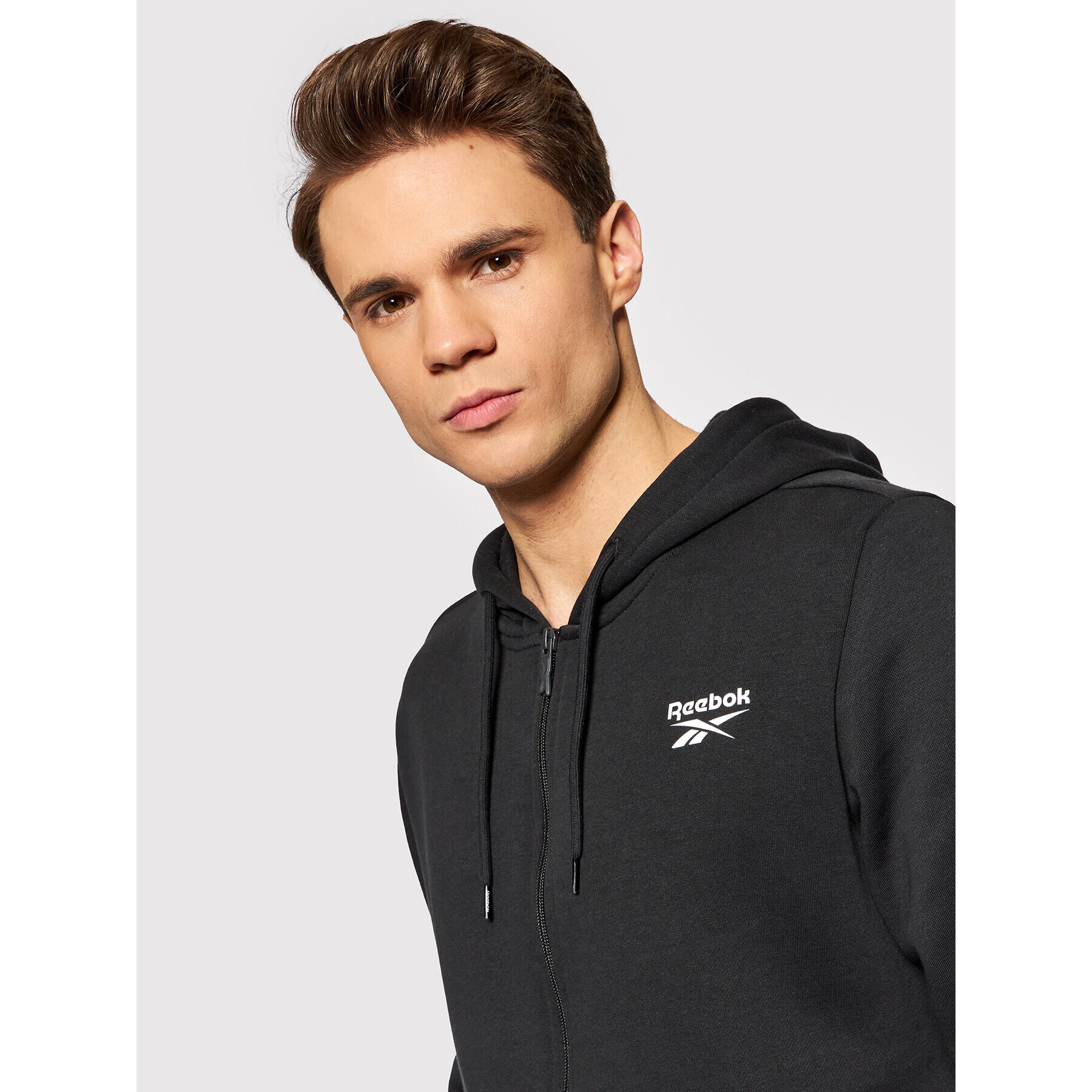 Reebok Суитшърт Left Chest Logo Full HG4450 Черен Regular Fit - Pepit.bg