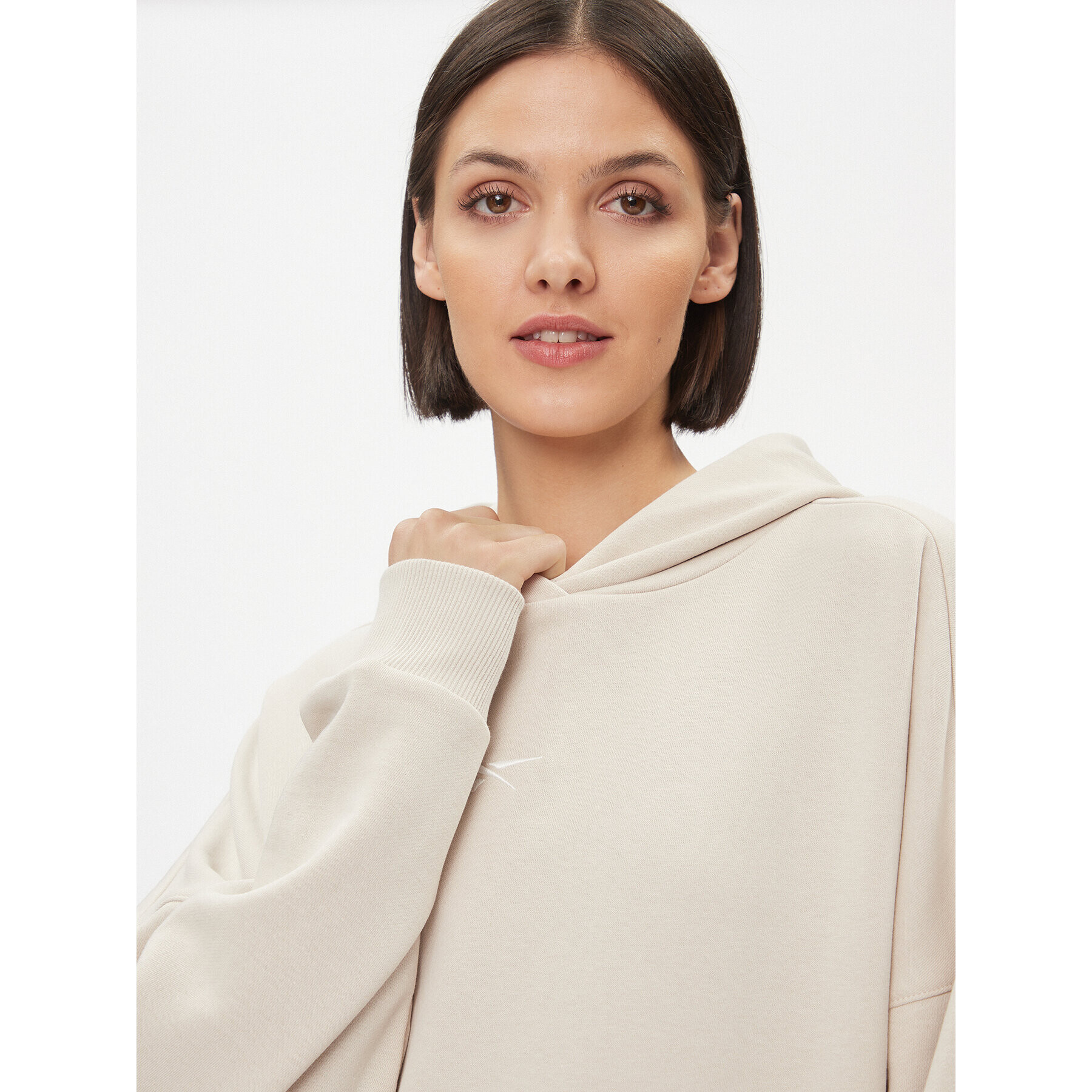 Reebok Суитшърт Maternity IM4058 Бежов Regular Fit - Pepit.bg