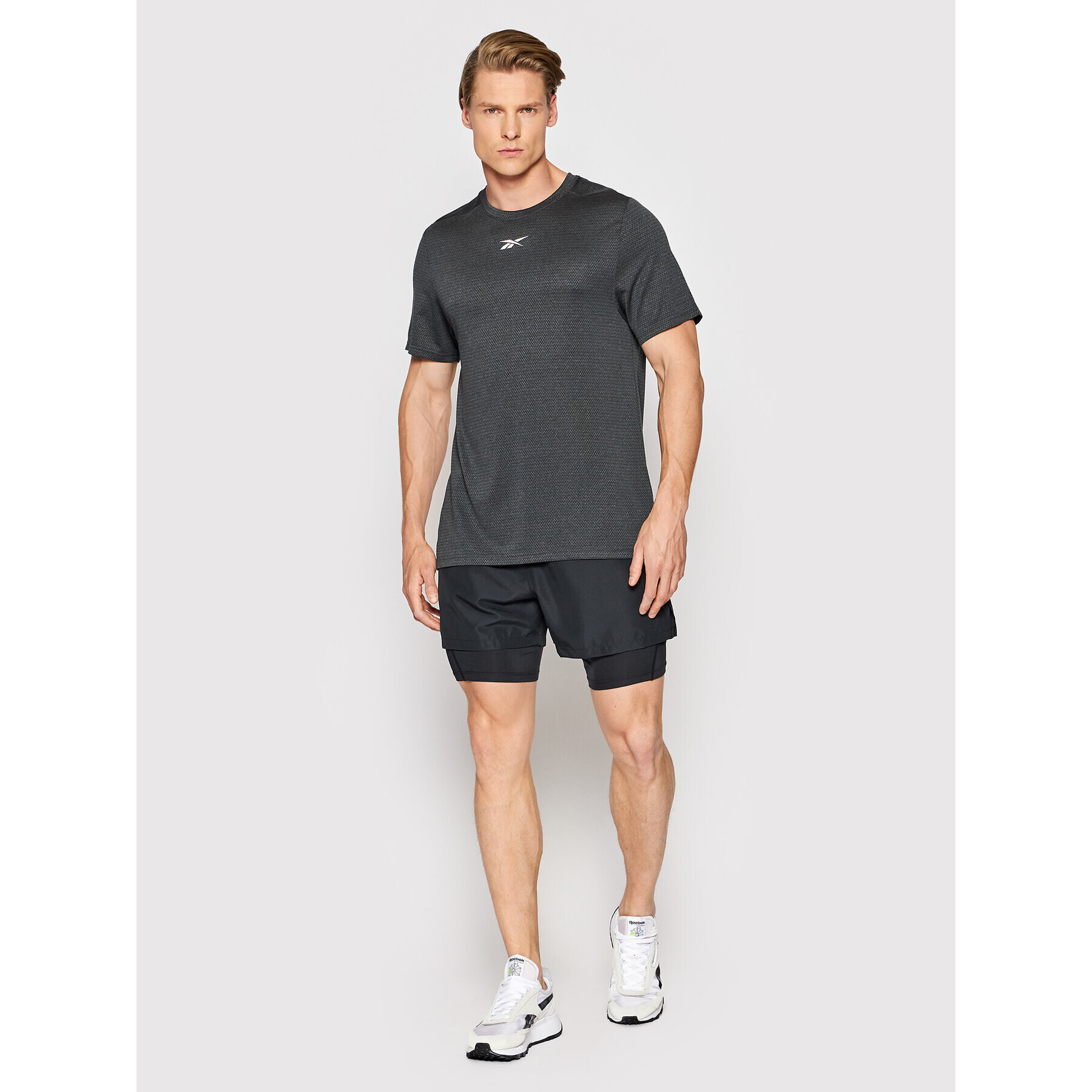 Reebok Тениска от техническо трико Workout Ready H46641 Сив Regular Fit - Pepit.bg