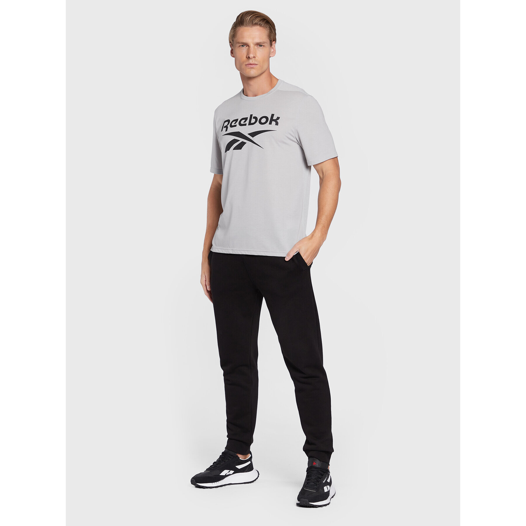 Reebok Тениска от техническо трико Workout Ready HL4289 Сив Regular Fit - Pepit.bg