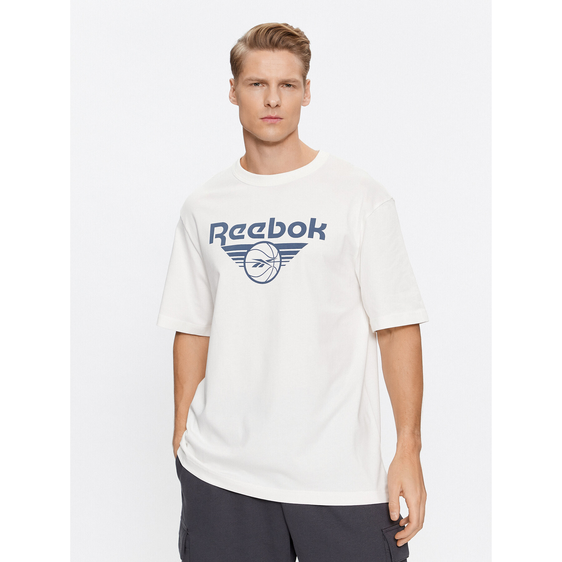 Reebok Тишърт Basketball IL4435 Бял Regular Fit - Pepit.bg