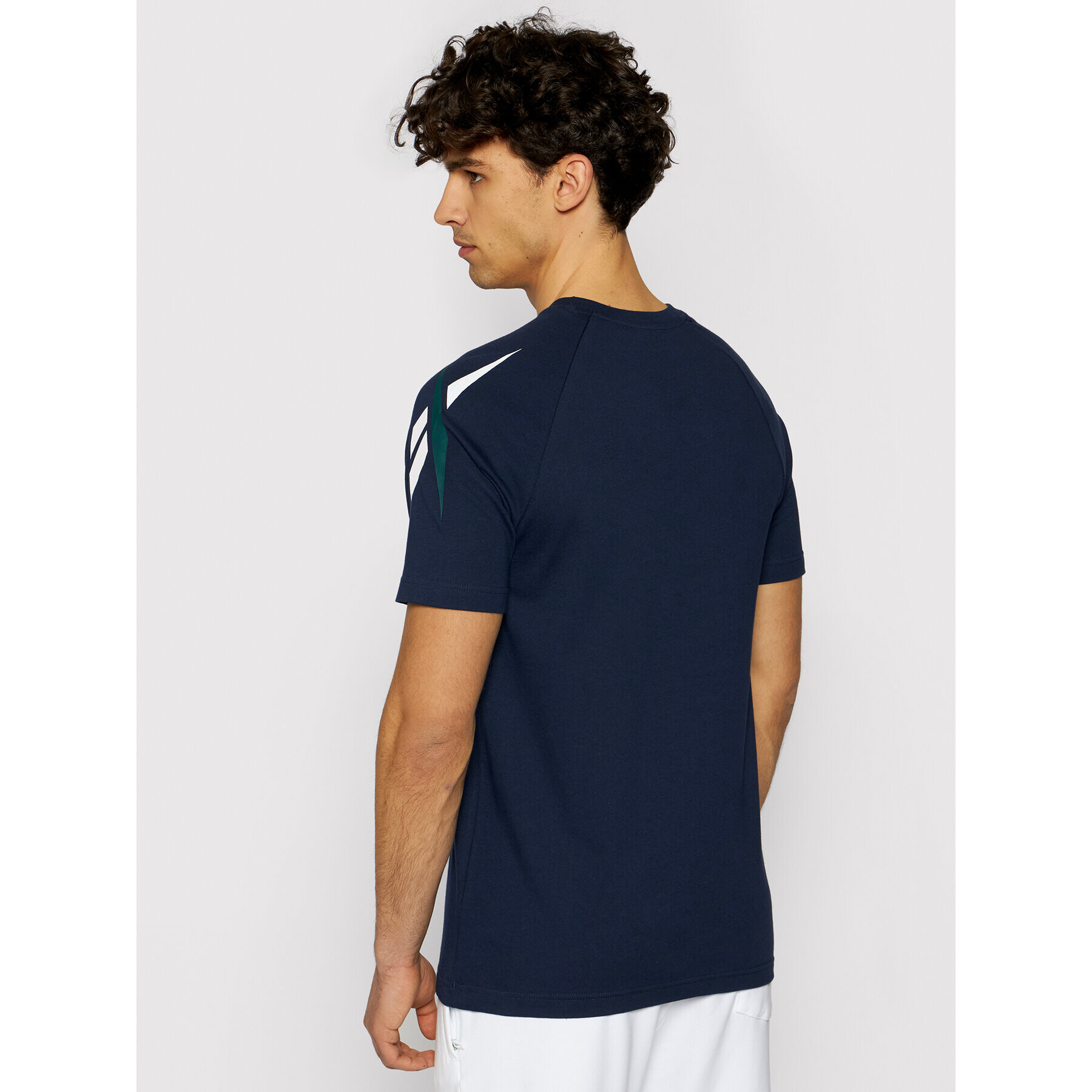Reebok Classic Тишърт Classics Vector GJ6090 Тъмносин Regular Fit - Pepit.bg