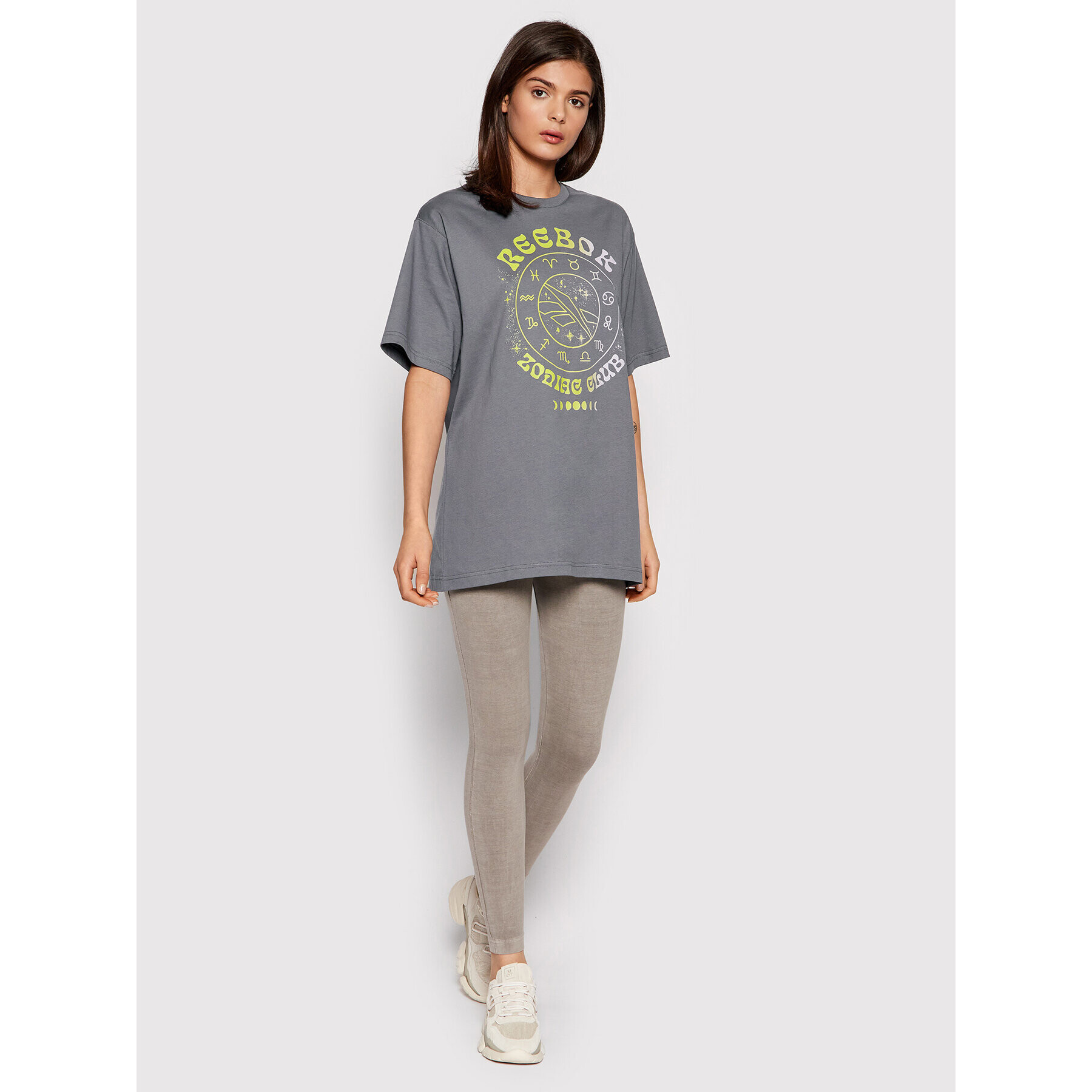 Reebok Classic Тишърт Cropped Supernatural Graphic H49245 Сив Oversize - Pepit.bg