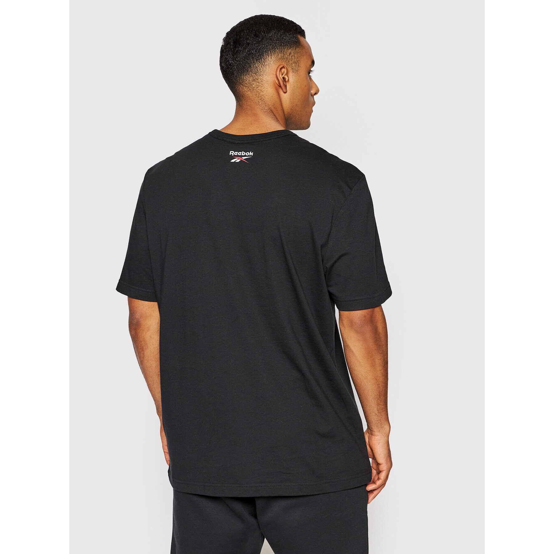 Reebok Тишърт Destination HB1194 Черен Oversize - Pepit.bg