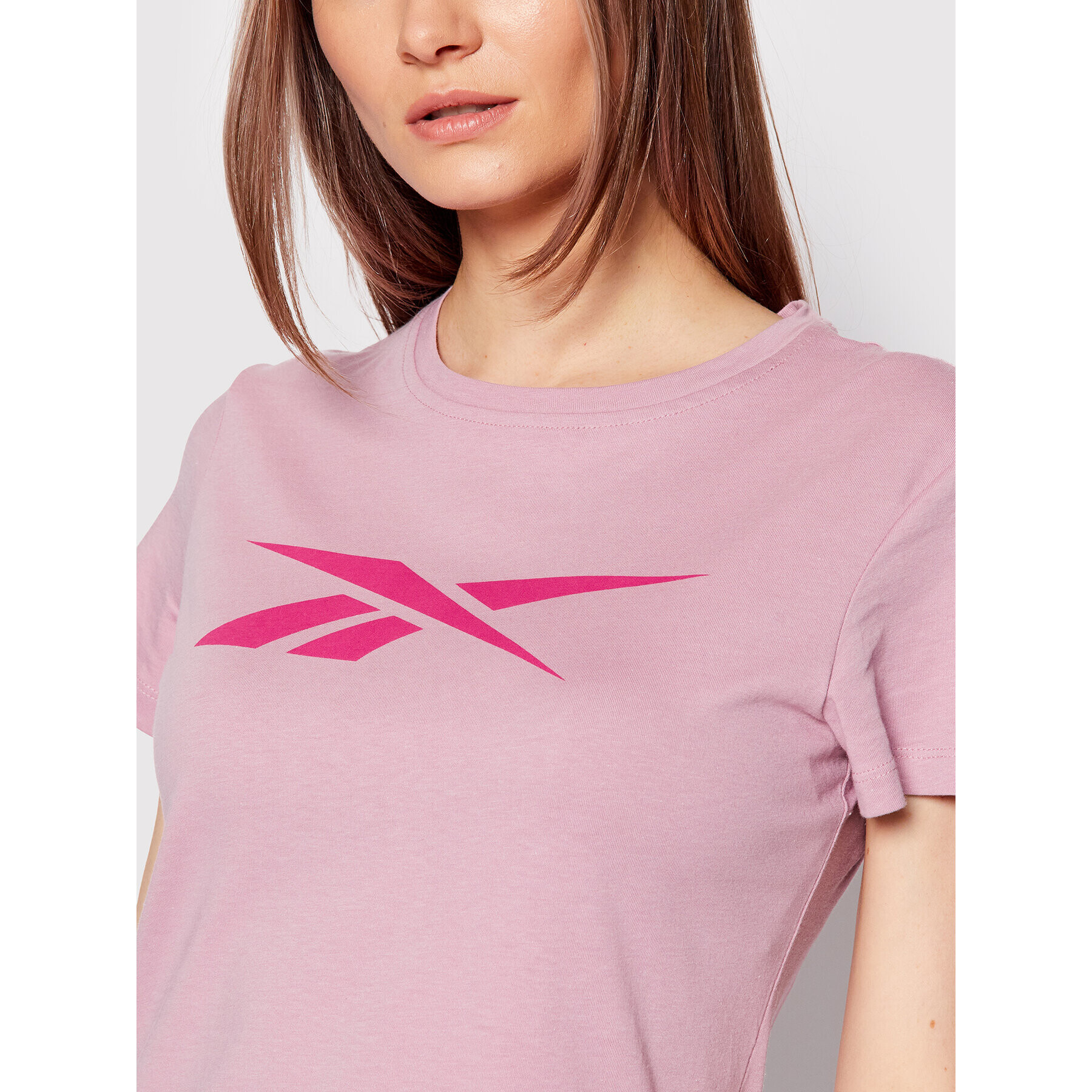 Reebok Тишърт Essentials Vector Graphic HK6982 Розов Regular Fit - Pepit.bg