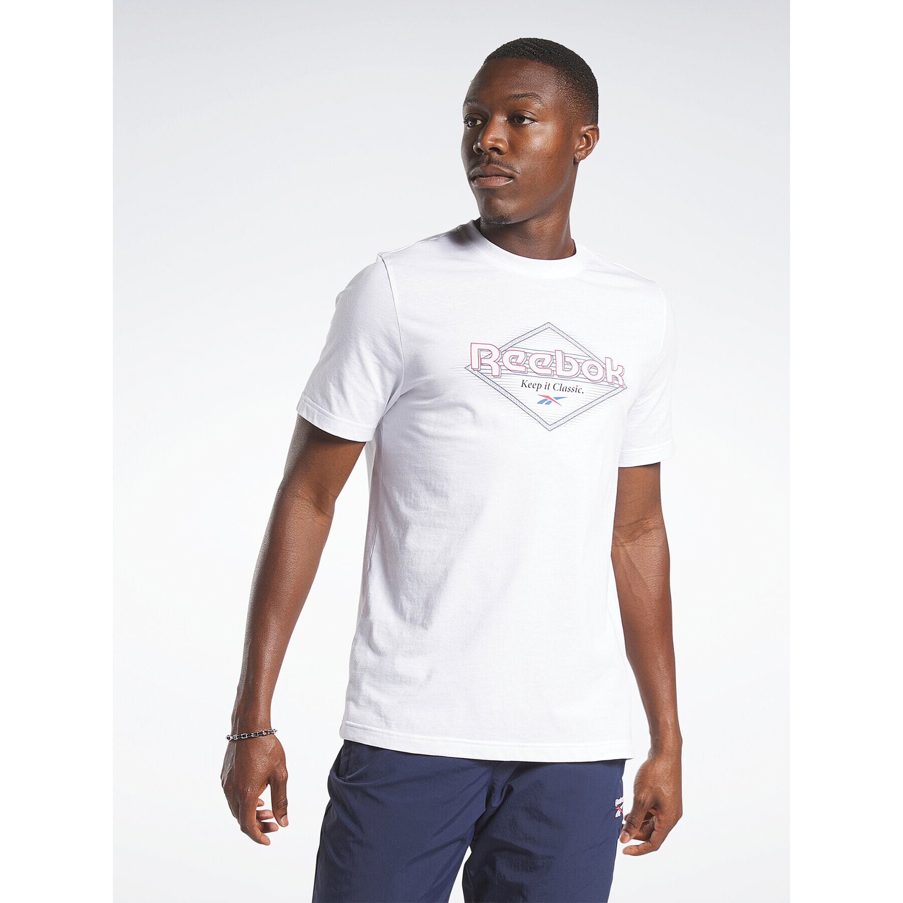 Reebok Тишърт Graphic Series T-Shirt HM6251 Бял Regular Fit - Pepit.bg
