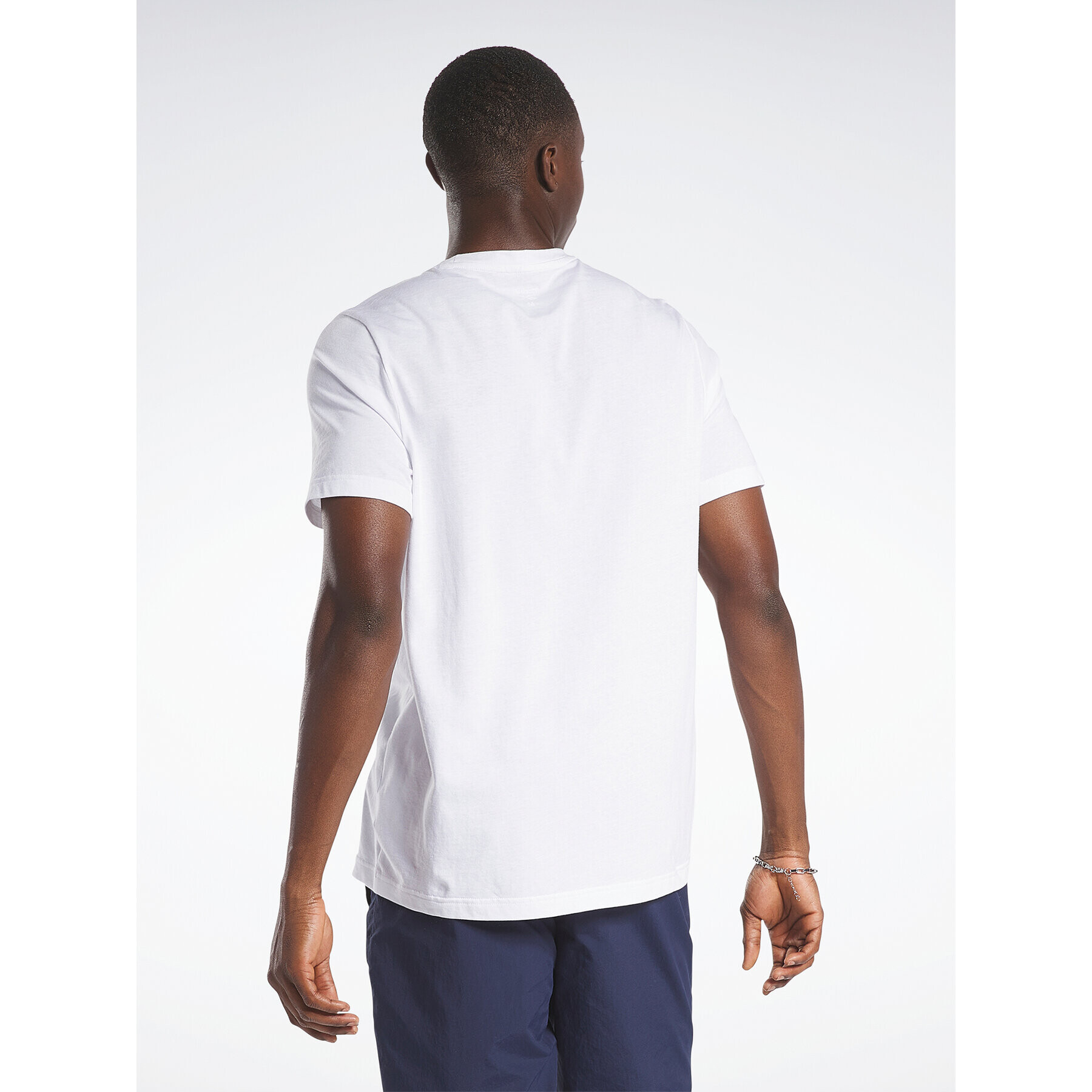 Reebok Тишърт Graphic Series T-Shirt HM6251 Бял Regular Fit - Pepit.bg