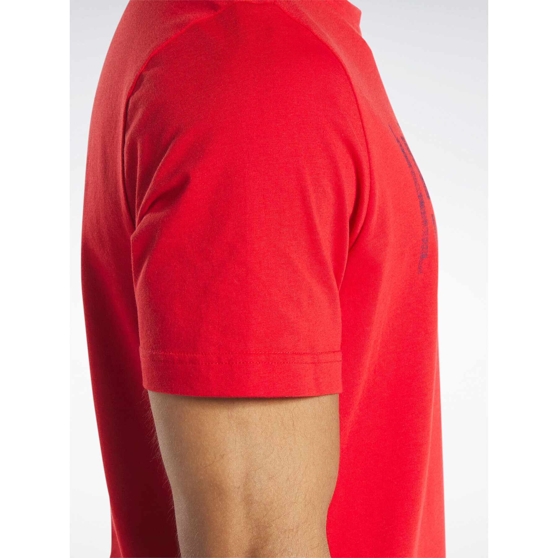 Reebok Тишърт Graphic Series T-Shirt HS4883 Червен Regular Fit - Pepit.bg