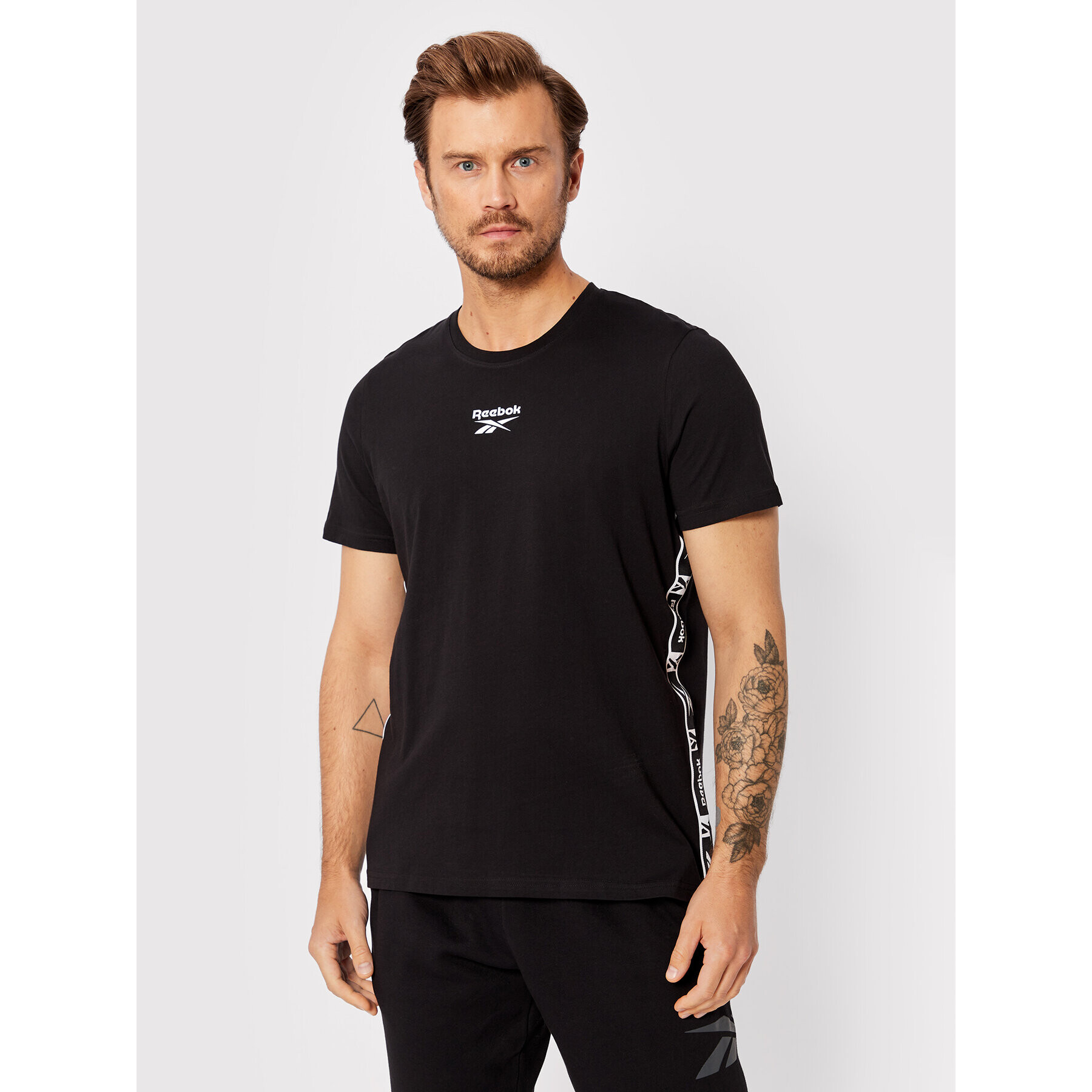 Reebok Тишърт Identity HB5975 Черен Regular Fit - Pepit.bg