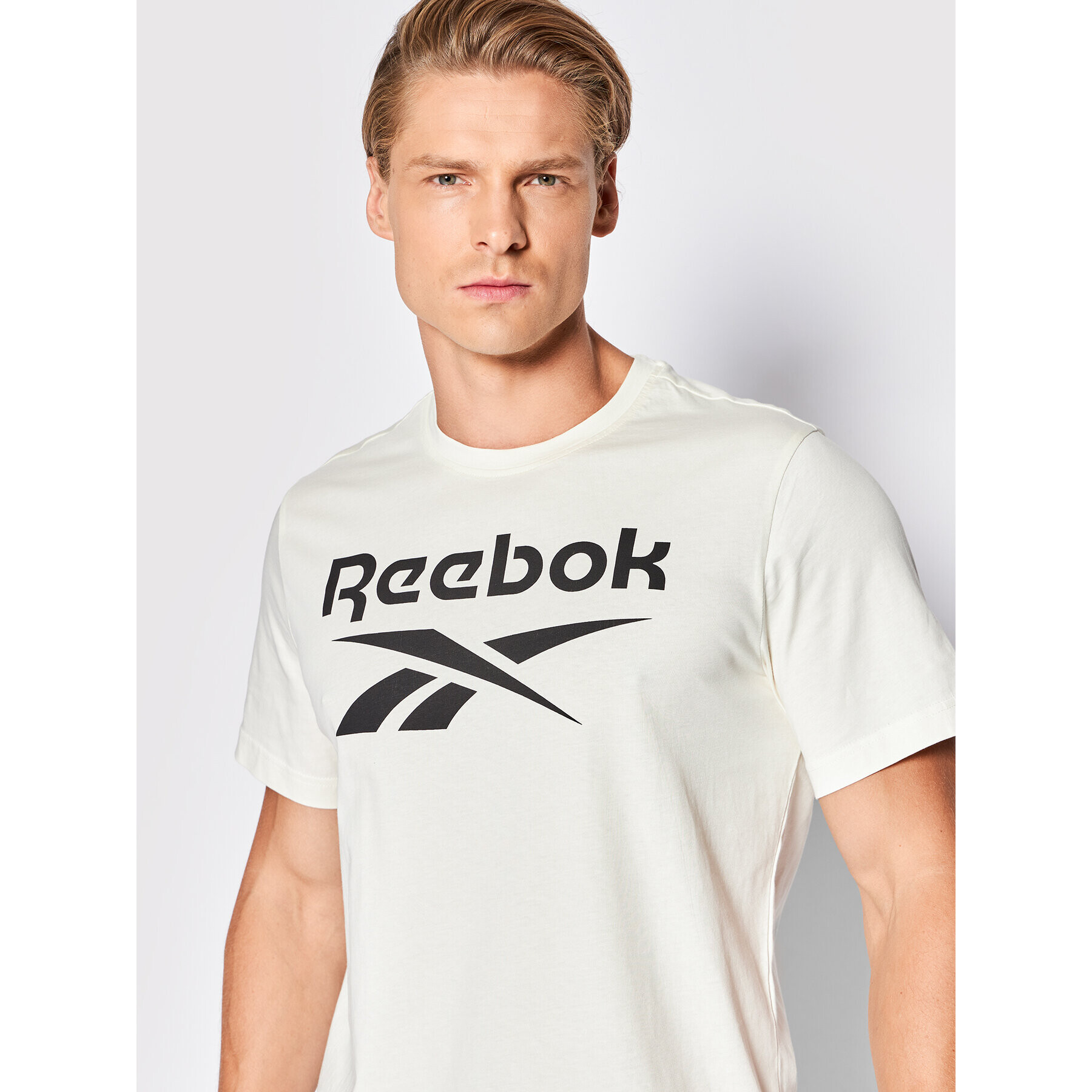 Reebok Тишърт Identity HI0658 Бежов Slim Fit - Pepit.bg