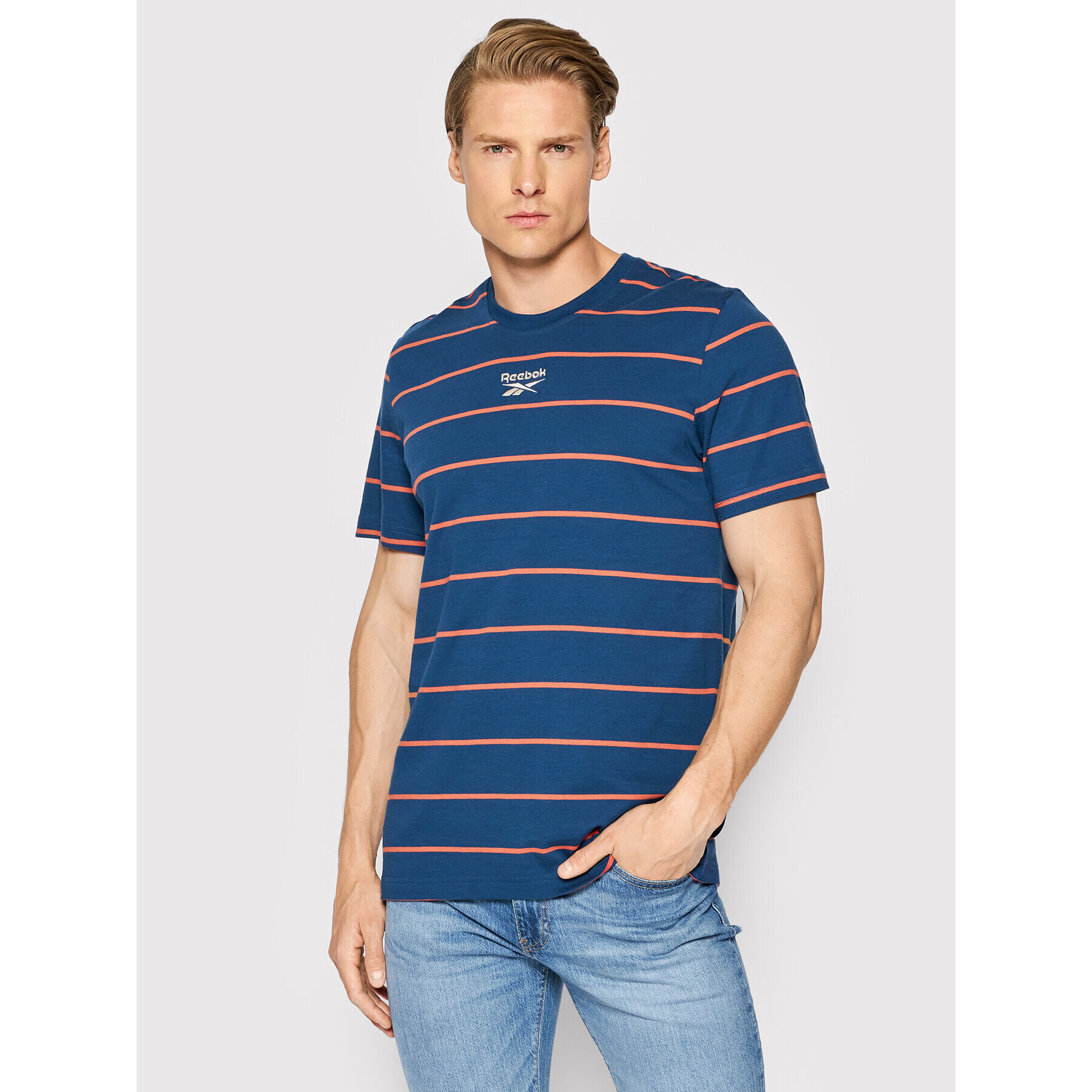 Reebok Тишърт Stripe HG3193 Син Regular Fit - Pepit.bg