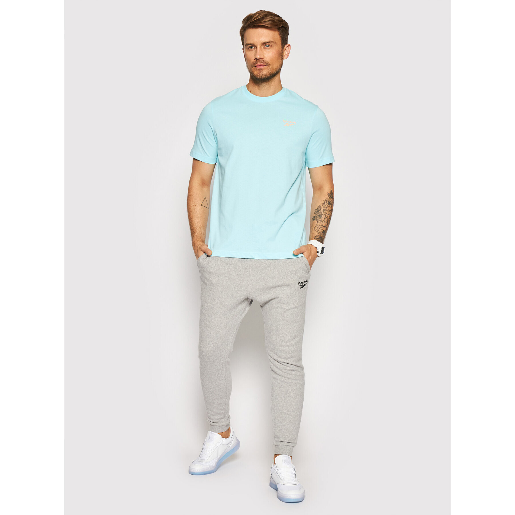 Reebok Тишърт Unisex Backgraphic GN3757 Син Regular Fit - Pepit.bg