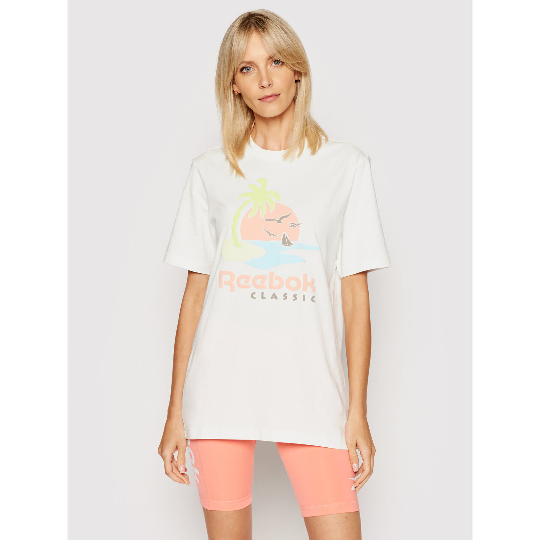 Reebok Тишърт Unisex Classics Graphic GN3670 Бял Regular Fit - Pepit.bg