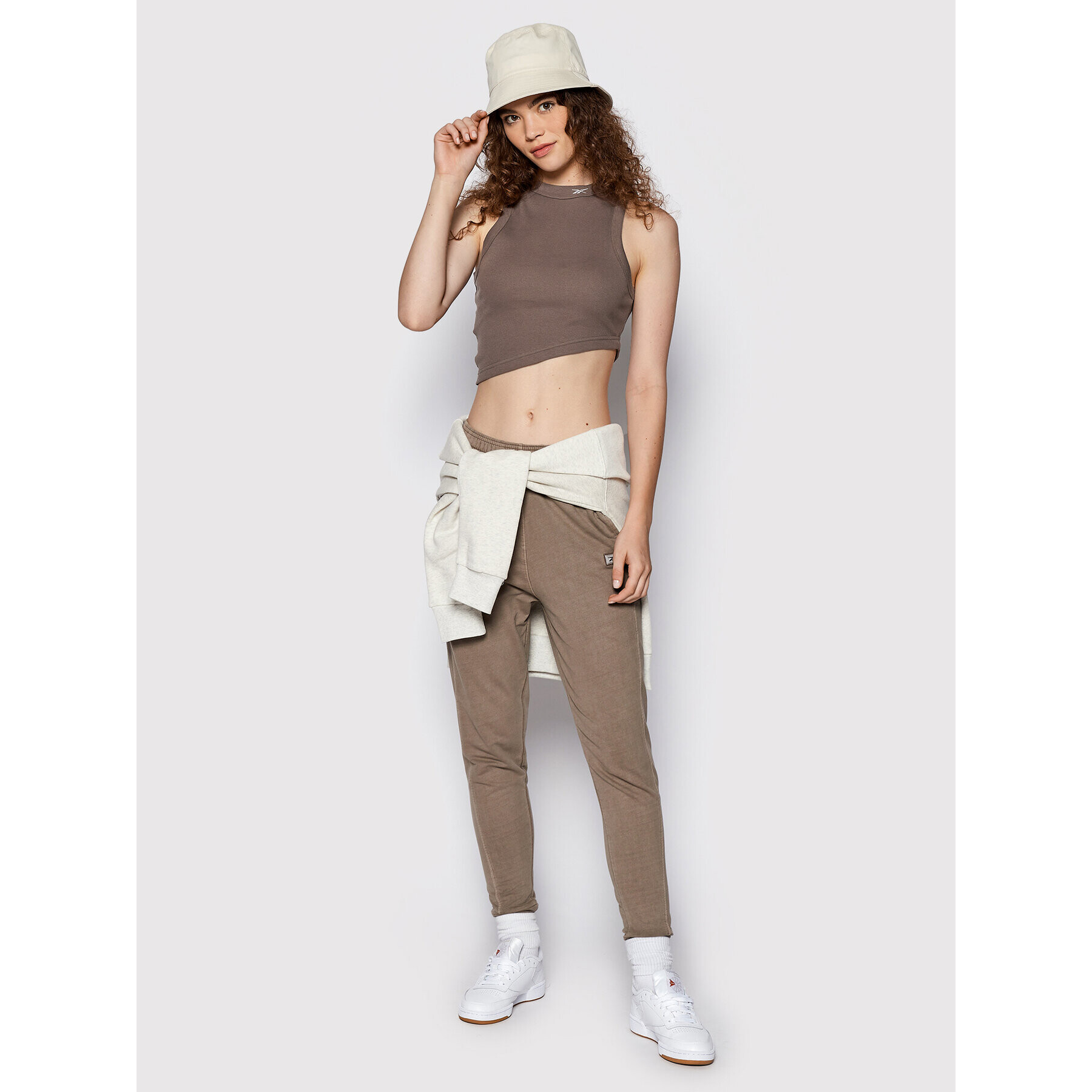 Reebok топ Classics HN6644 Кафяв Slim Fit - Pepit.bg