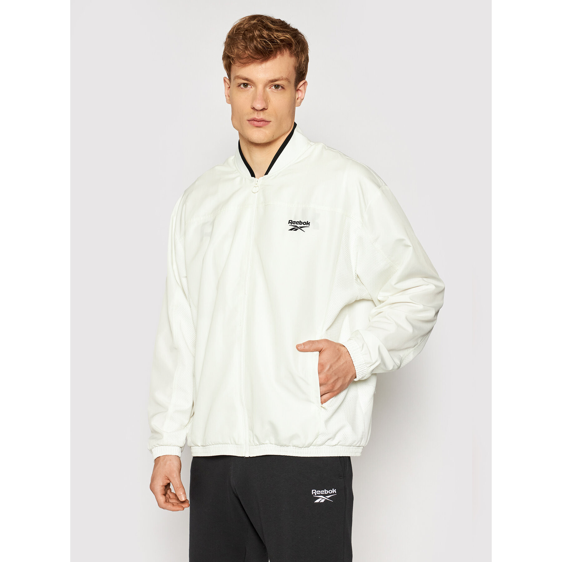 Reebok Classic Яке бомбър Classics Back Vector GL2016 Бял Relaxed Fit - Pepit.bg