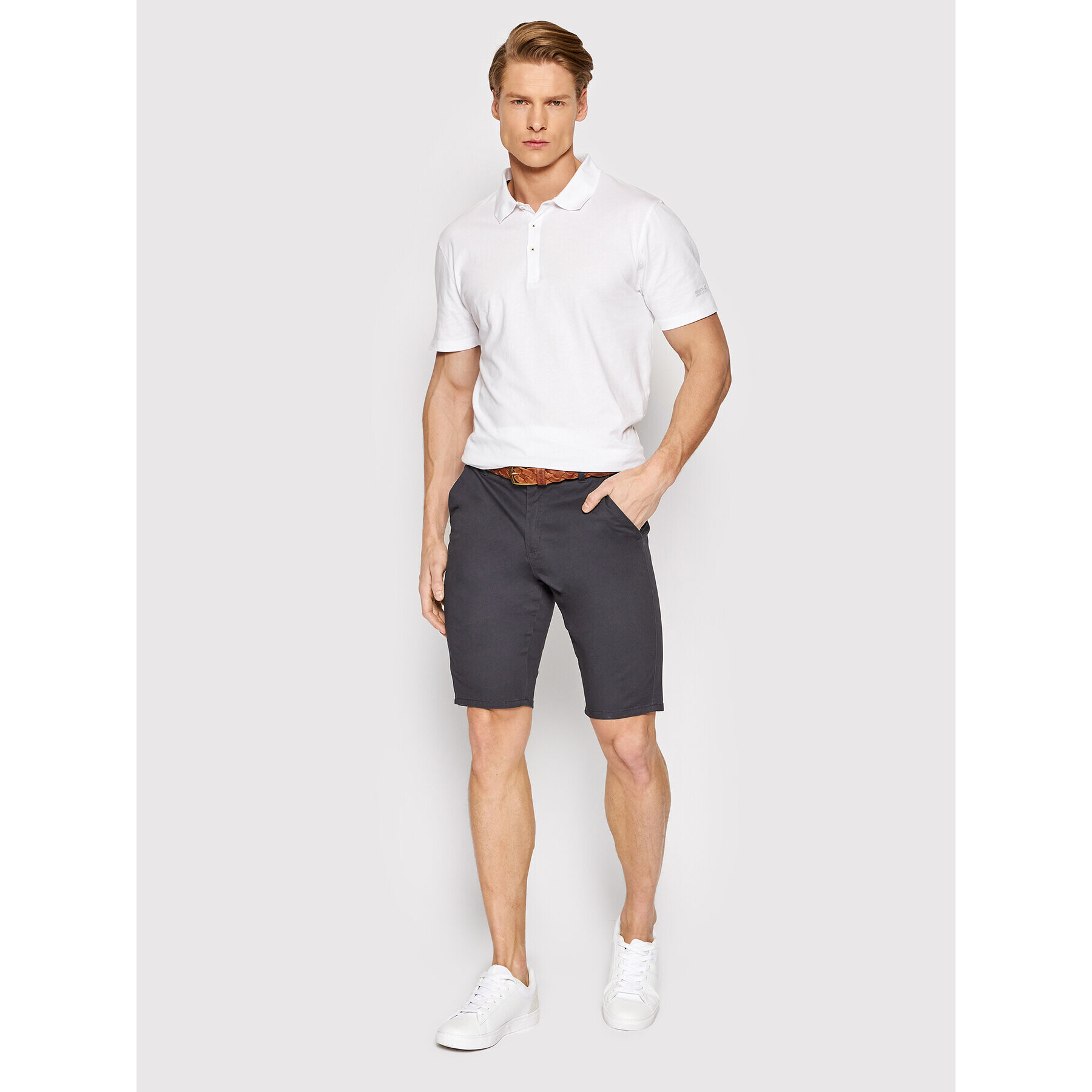 Regatta Шорти от плат Sandros RMJ263 Сив Regular Fit - Pepit.bg
