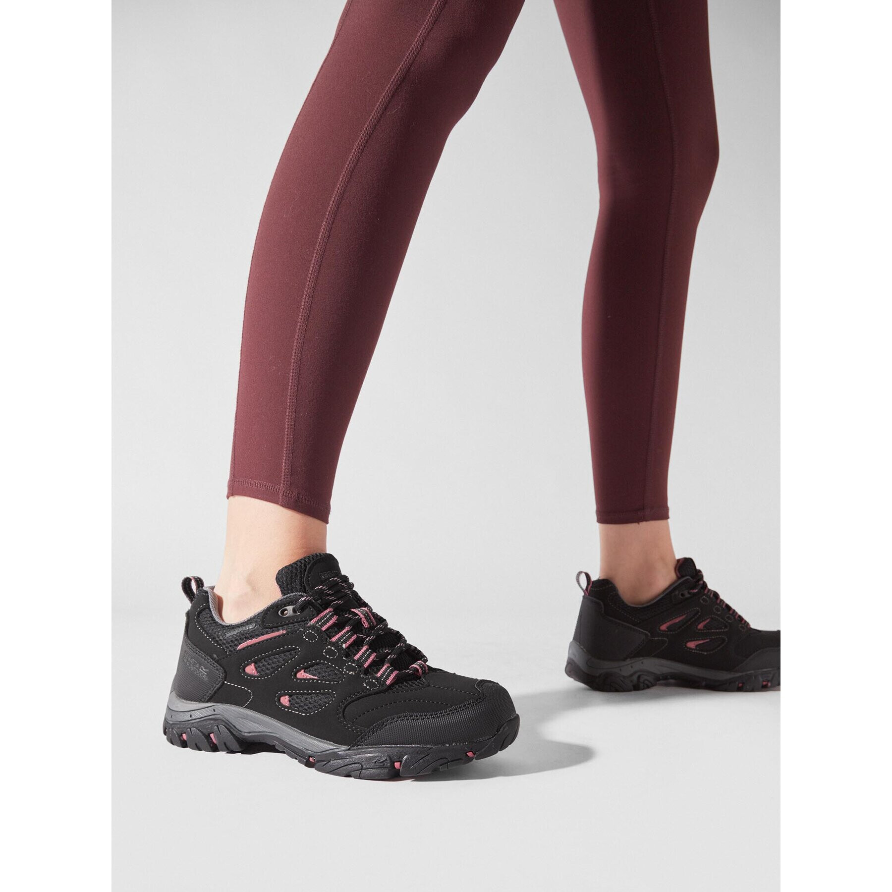 Regatta Туристически Lady Holcombe Iep Low RWF572 Черен - Pepit.bg