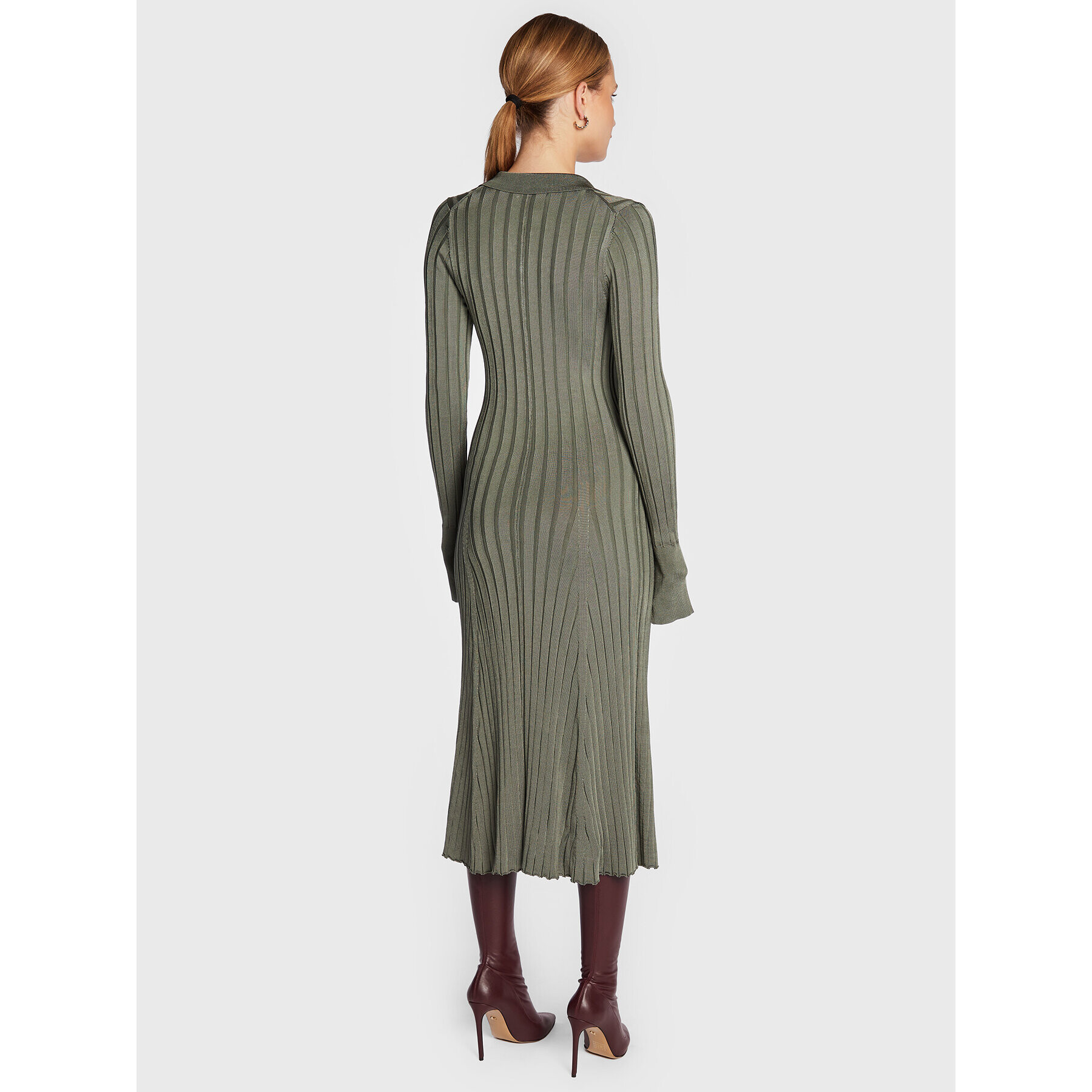 Remain Плетена рокля Lamire Knit RM1644 Зелен Regular Fit - Pepit.bg