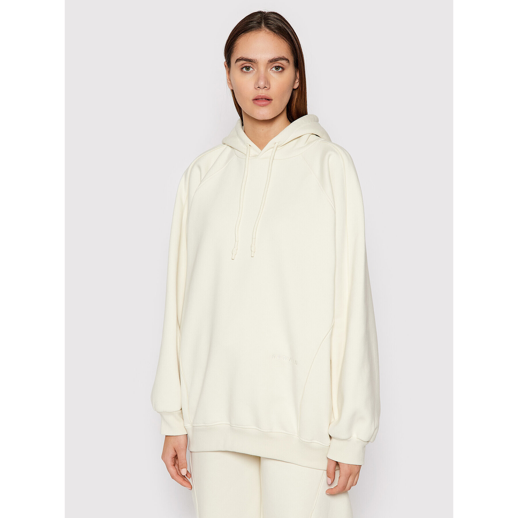 Remain Суитшърт Hailey RM876 Бежов Oversize - Pepit.bg