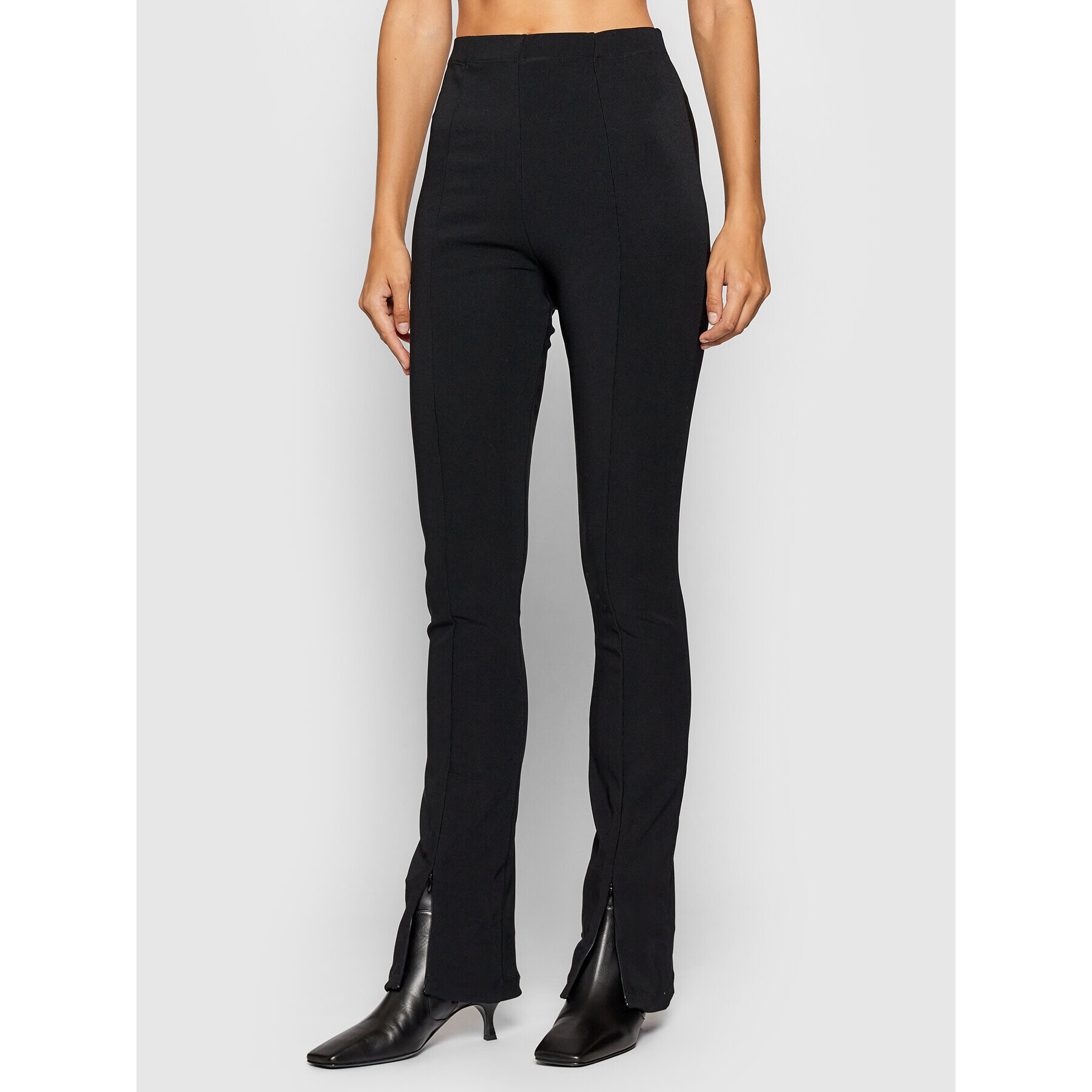 Remain Текстилни панталони Mirlanco Bootcut RM784 Черен Slim Fit - Pepit.bg