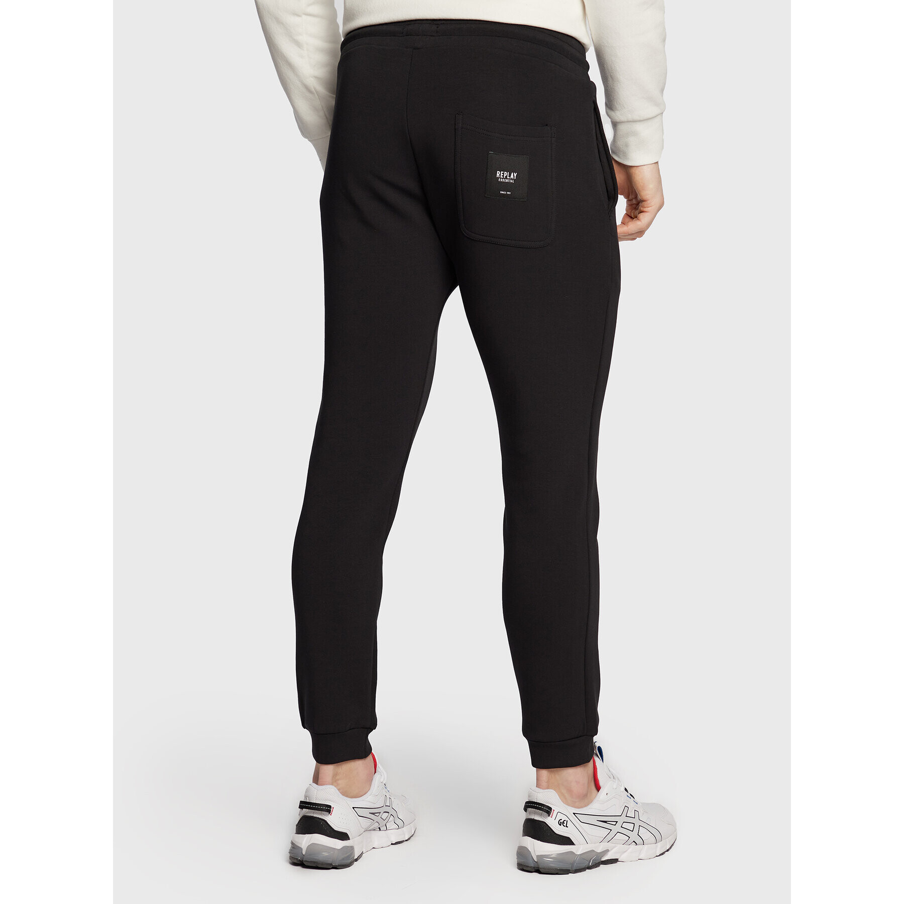 Replay Долнище анцуг M9777A.000.23183 Черен Regular Fit - Pepit.bg