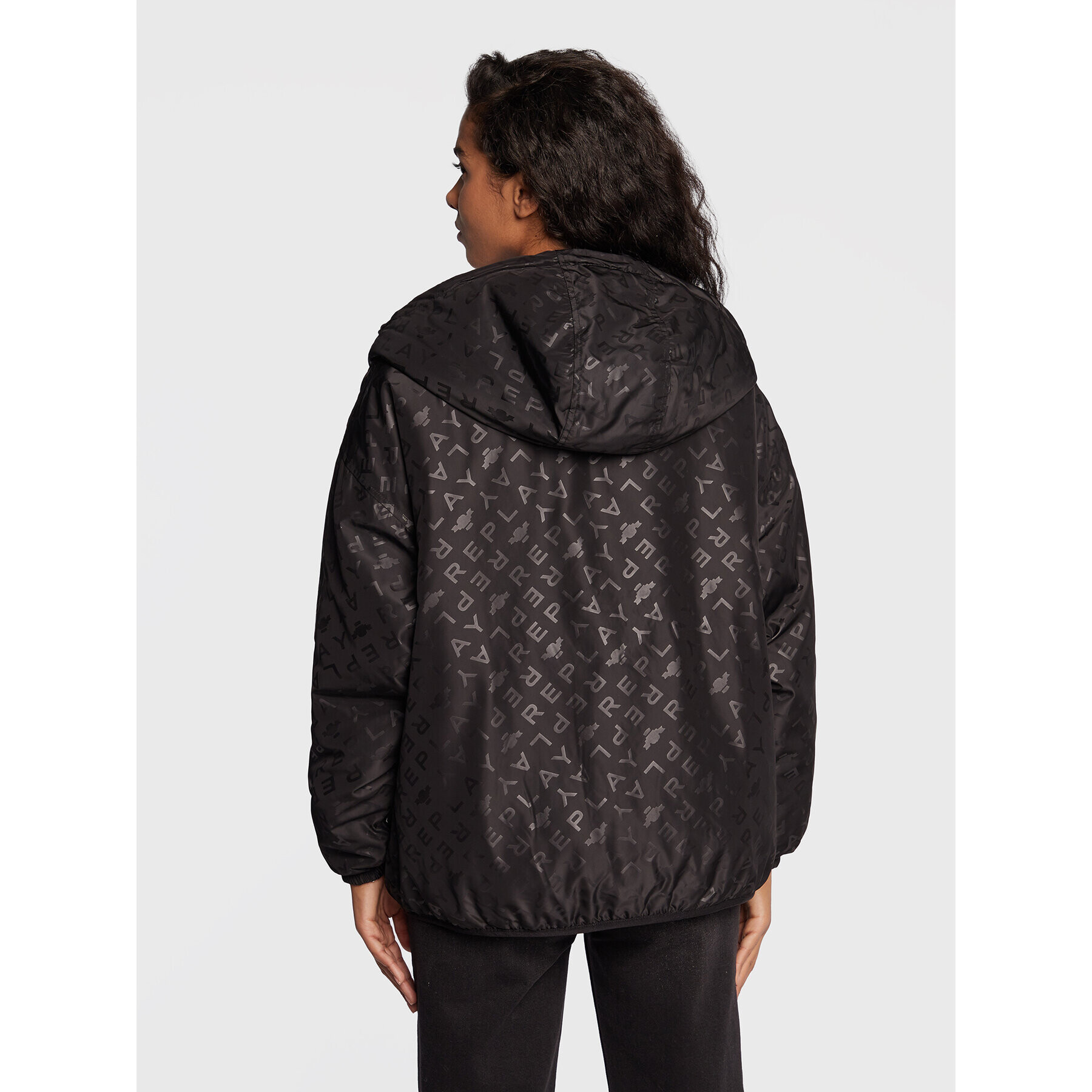 Replay Преходно яке W7738.000.10306 Черен Oversize - Pepit.bg