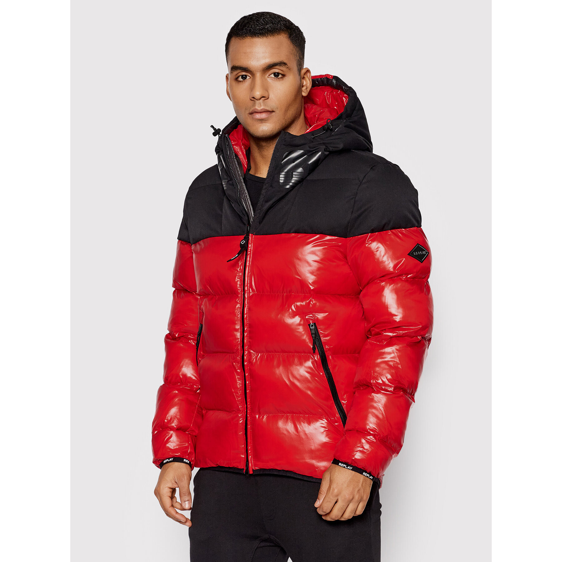 Replay Пухено яке M8183.000.84174 Червен Regular Fit - Pepit.bg