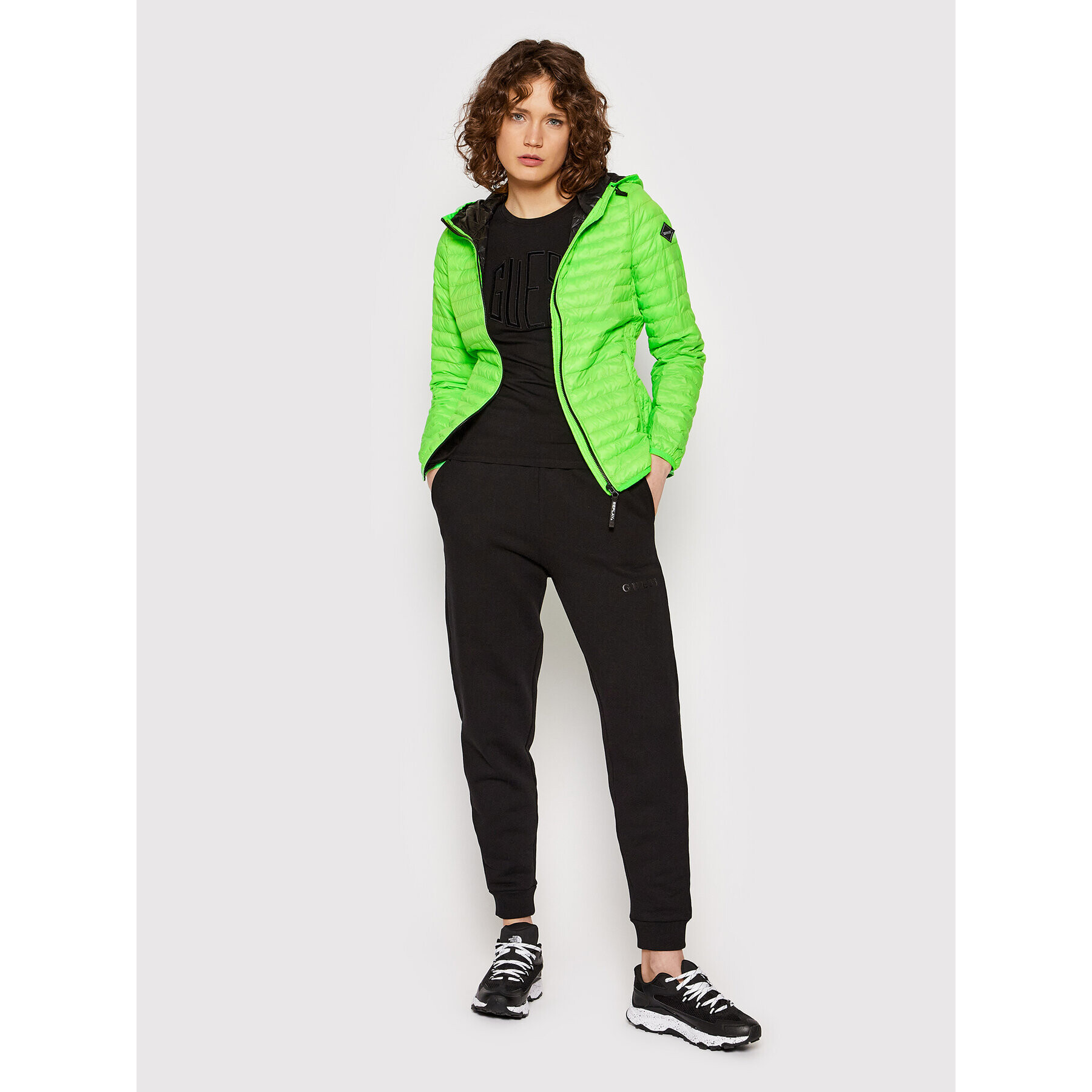 Replay Пухено яке W7665.000.84166 Зелен Regular Fit - Pepit.bg