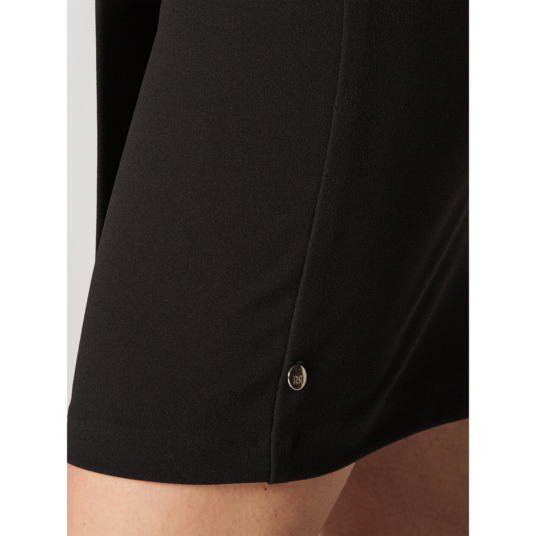 Rinascimento Коктейлна рокля CFC0111242003 Черен Slim Fit - Pepit.bg