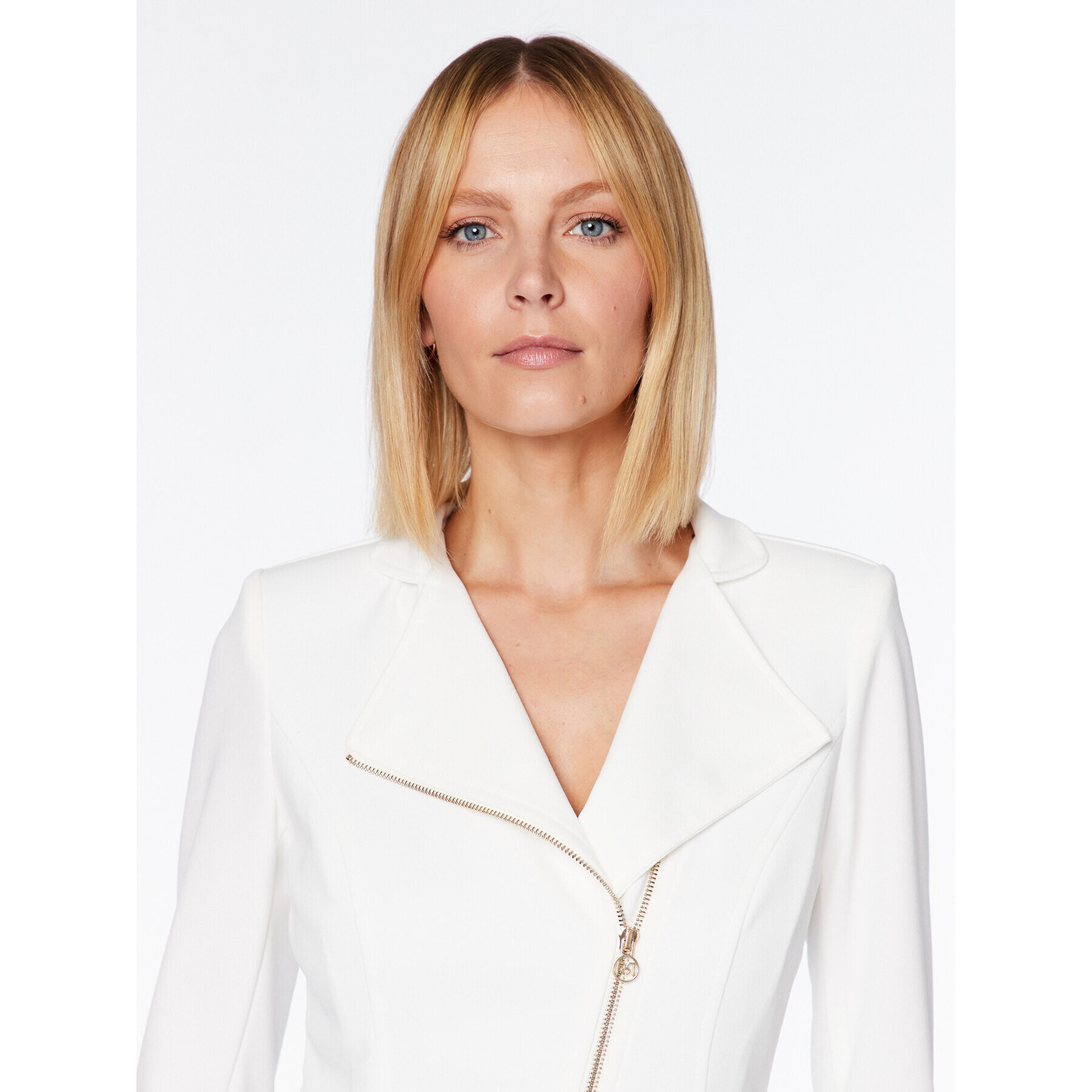 Rinascimento Сако CFC0113105003 Бял Slim Fit - Pepit.bg