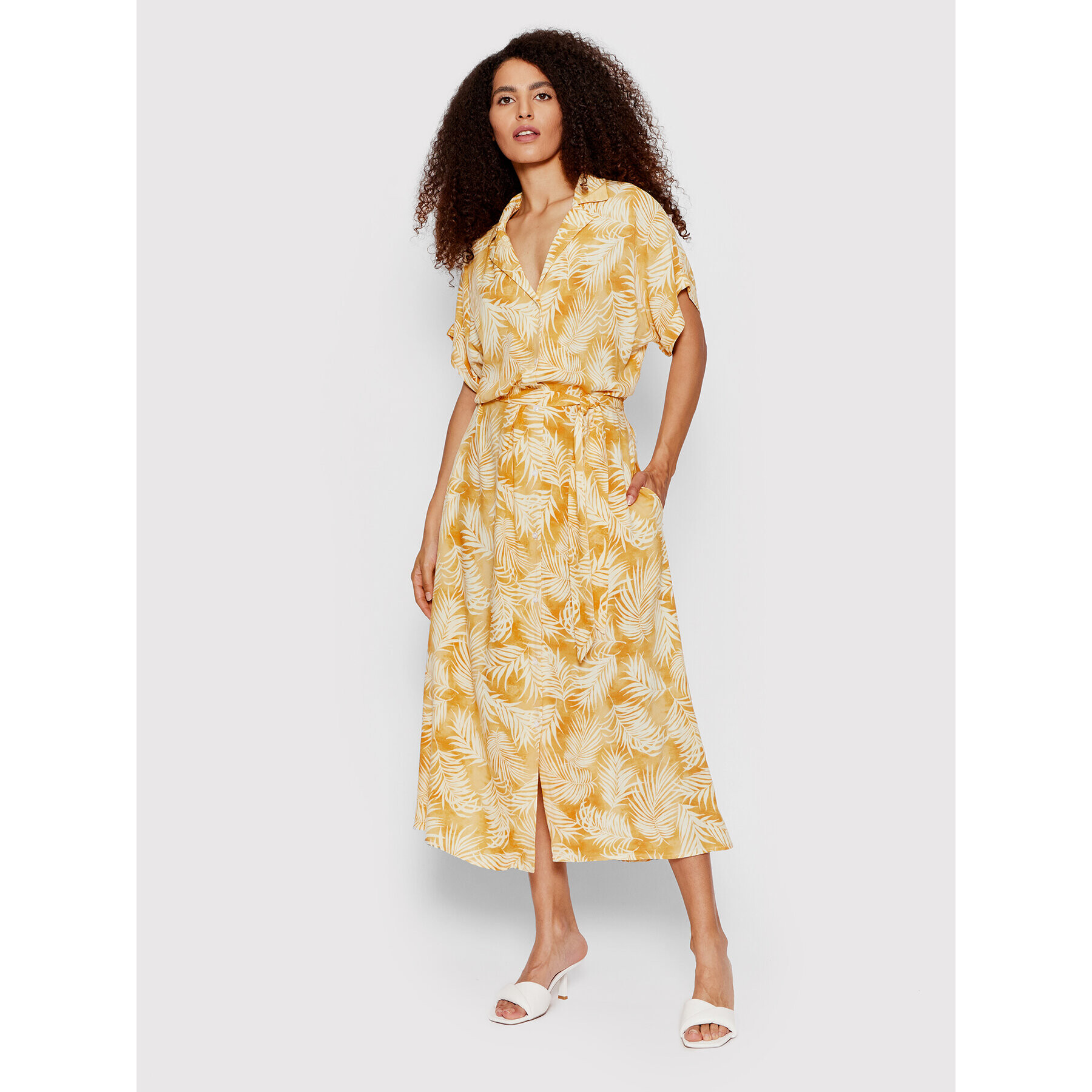 Rip Curl Рокля тип риза Summer Palm GDRMP9 Жълт Relaxed Fit - Pepit.bg