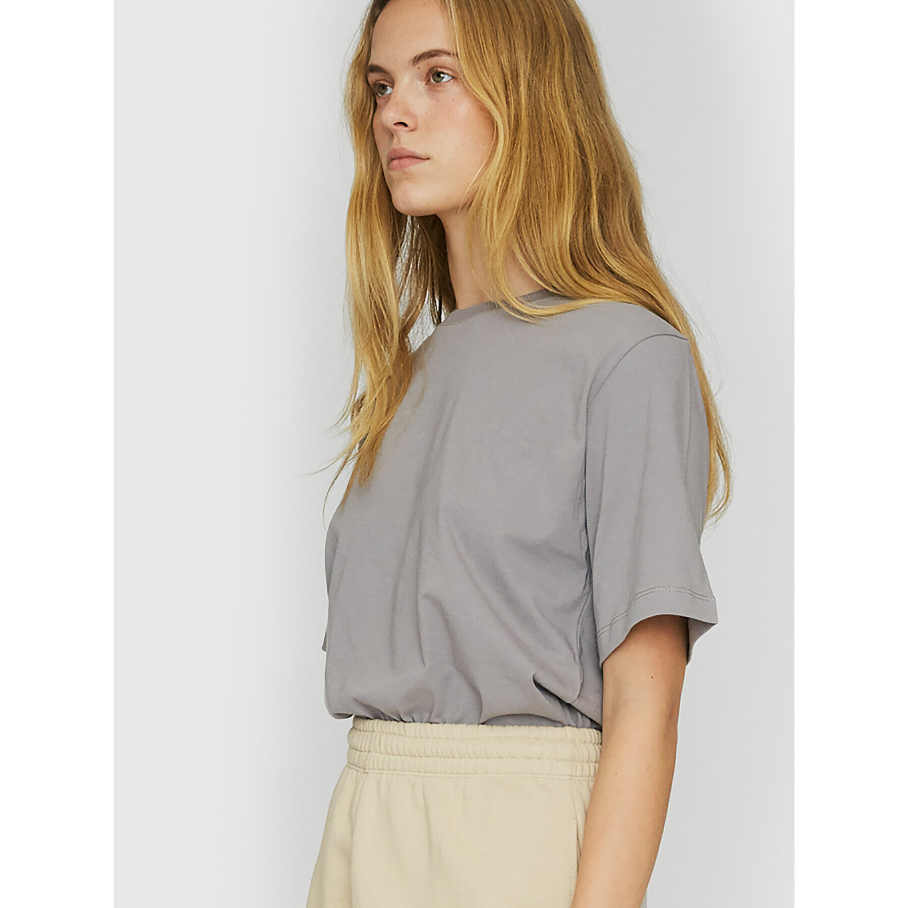ROTATE Тишърт Asvera RT461 Сив Loose Fit - Pepit.bg