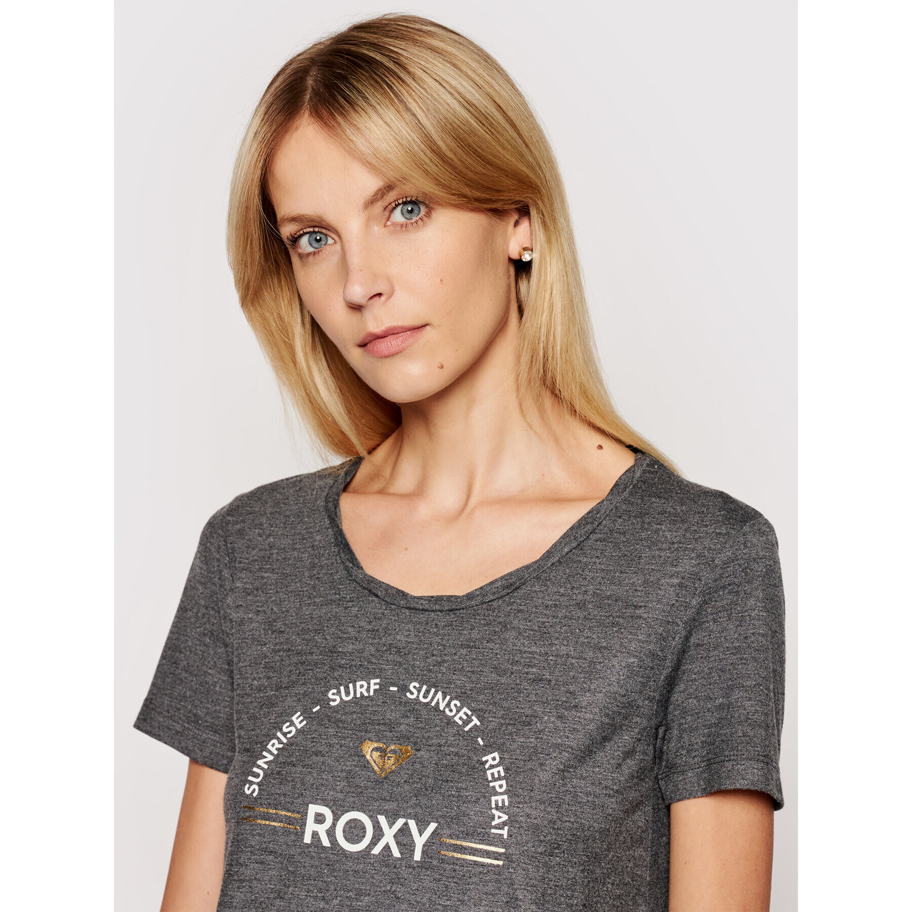 Roxy Тишърт Chasing The Swell ERJZT05138 Сив Regular Fit - Pepit.bg