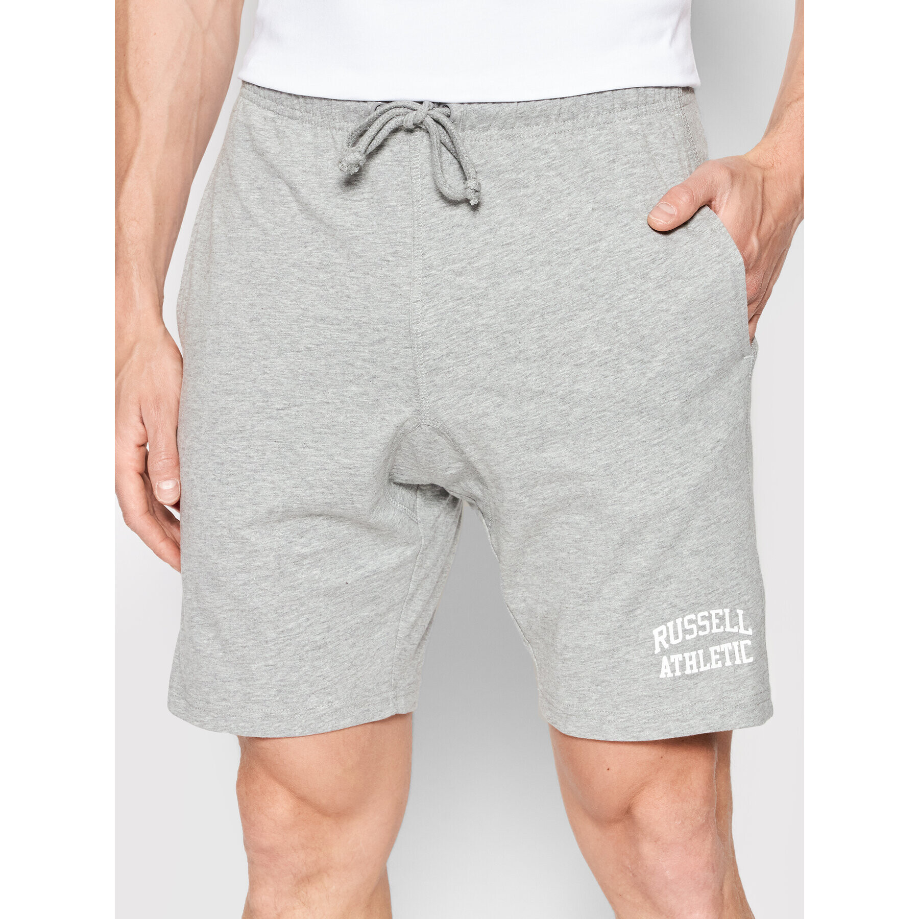 Russell Athletic Спортни шорти Iconic E26011 Сив Regular Fit - Pepit.bg